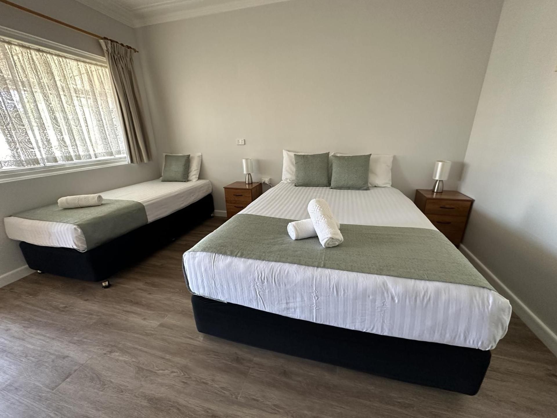 Queen Room with Pool View