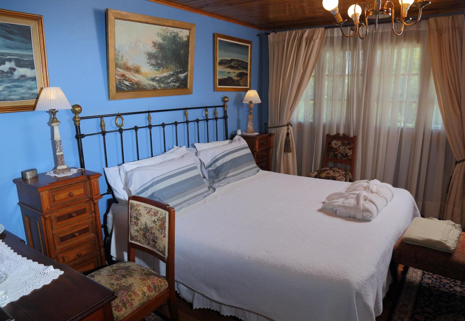 Junior Suite with Mountain View