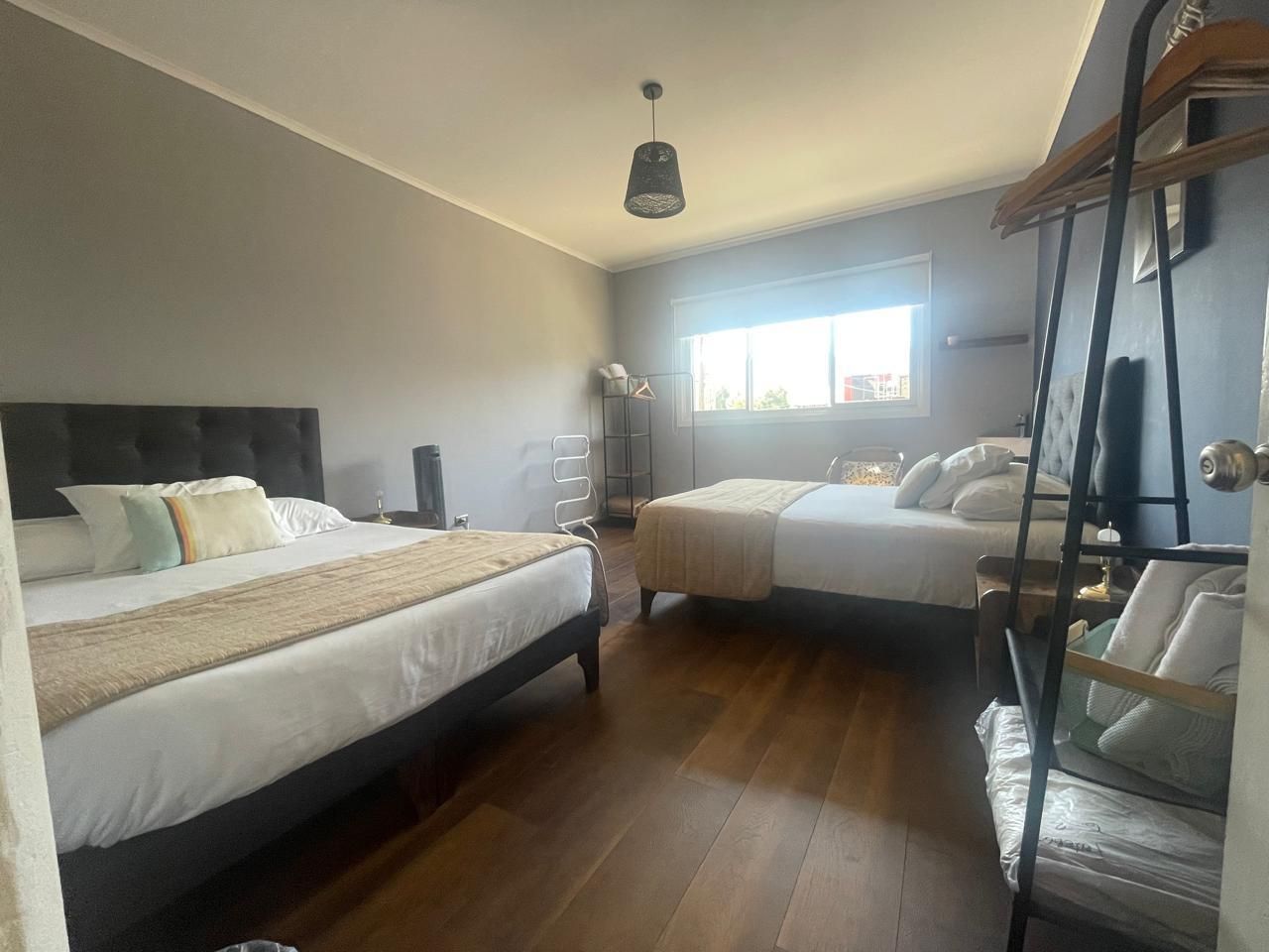 Quadruple with Shared Bathroom