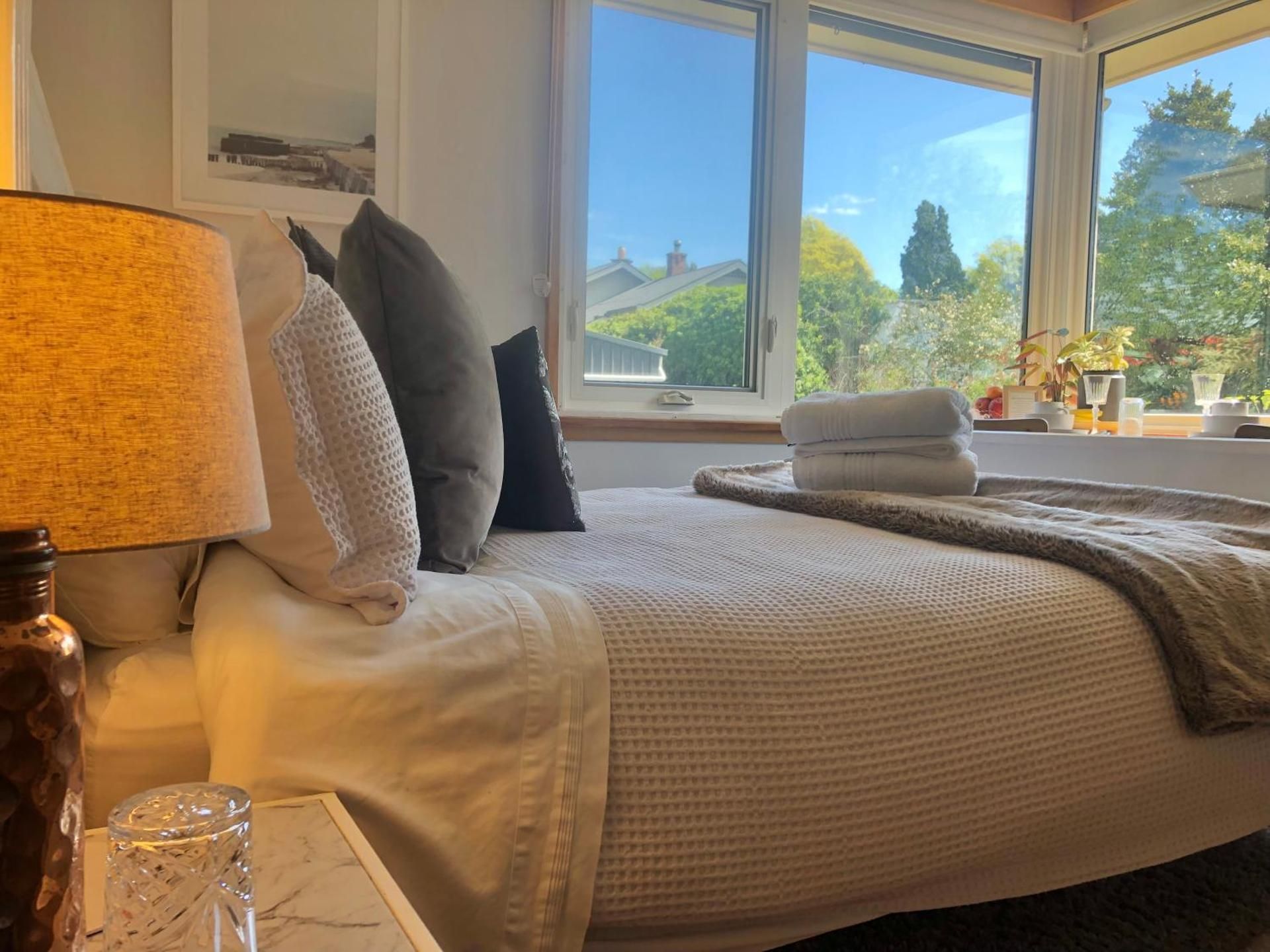 Small Queen Room