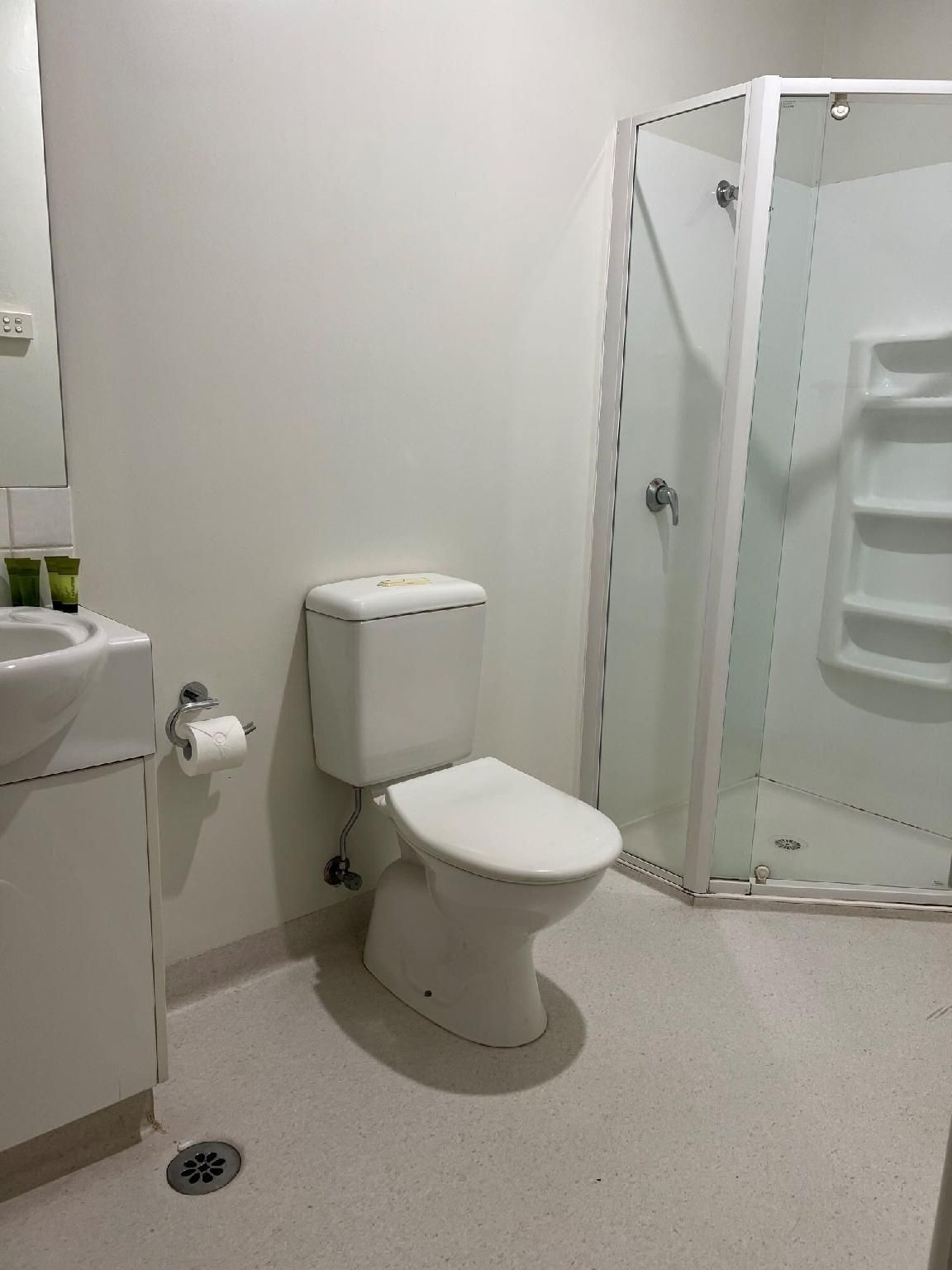 Star Bar Cafe and Hotel Family Room 3