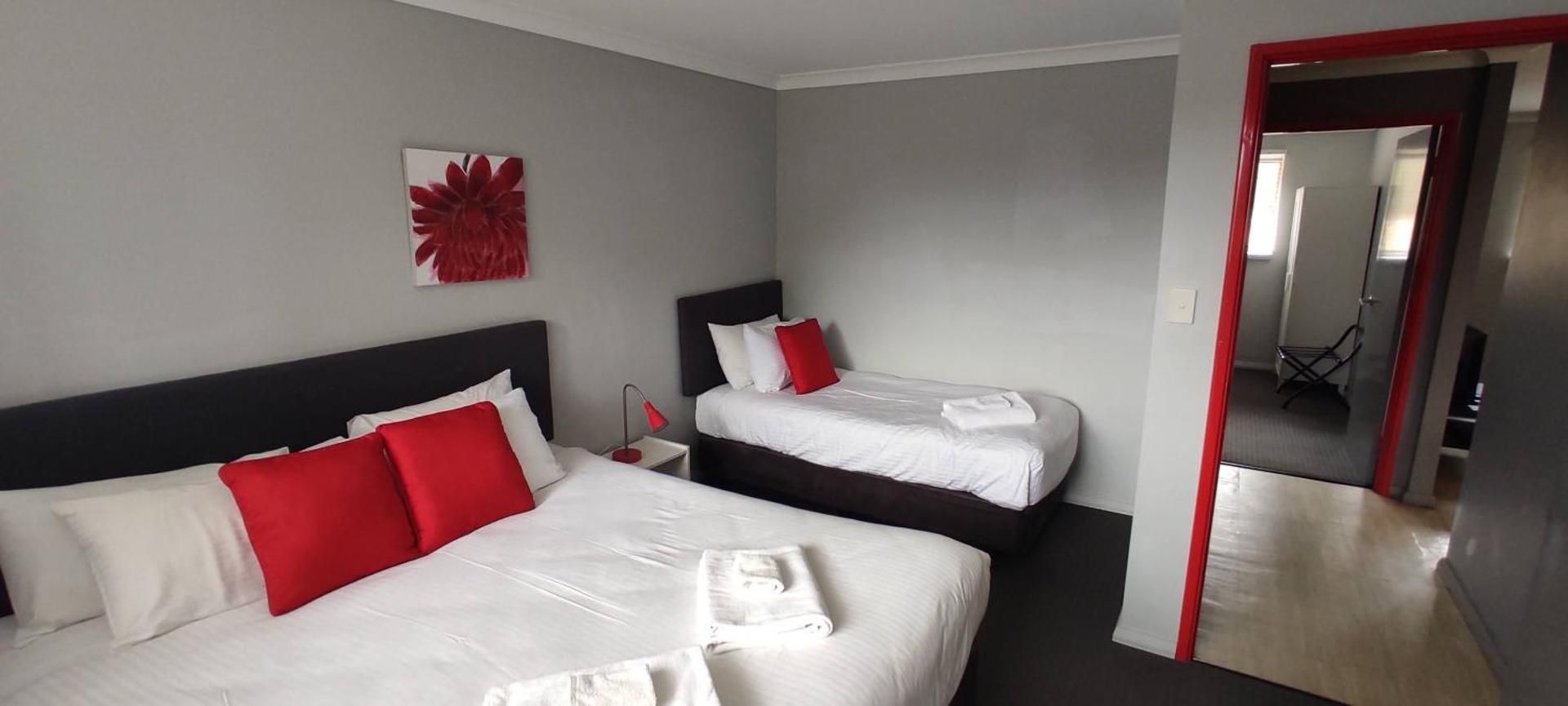 Kirribilli - Two-Bedroom Cottage