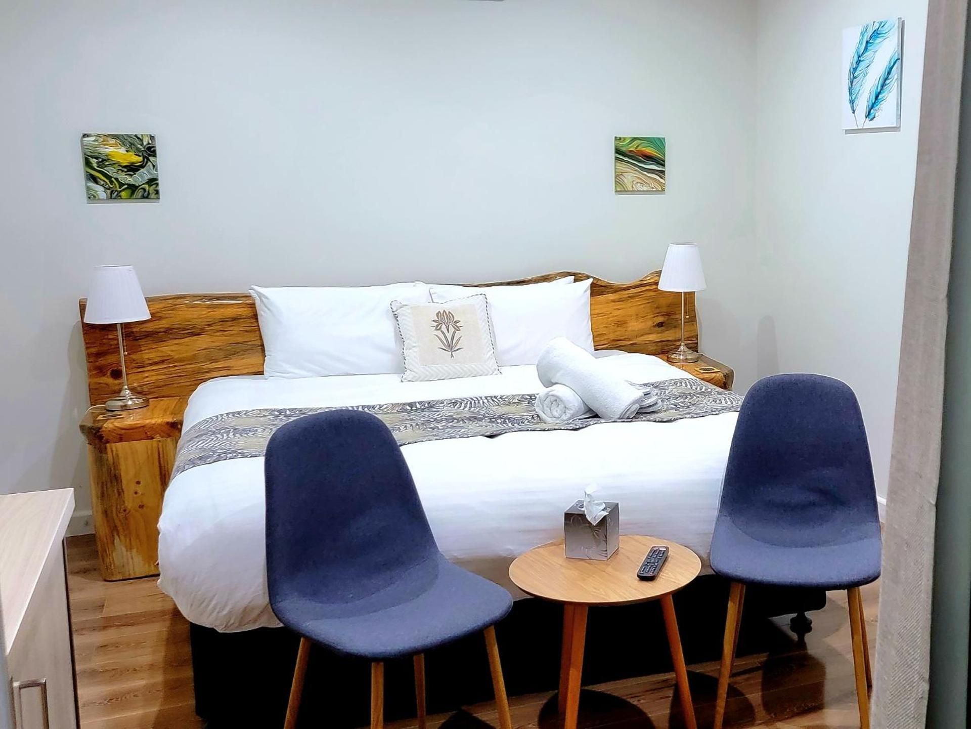 Merry Mary King Room with Spa Bath 2