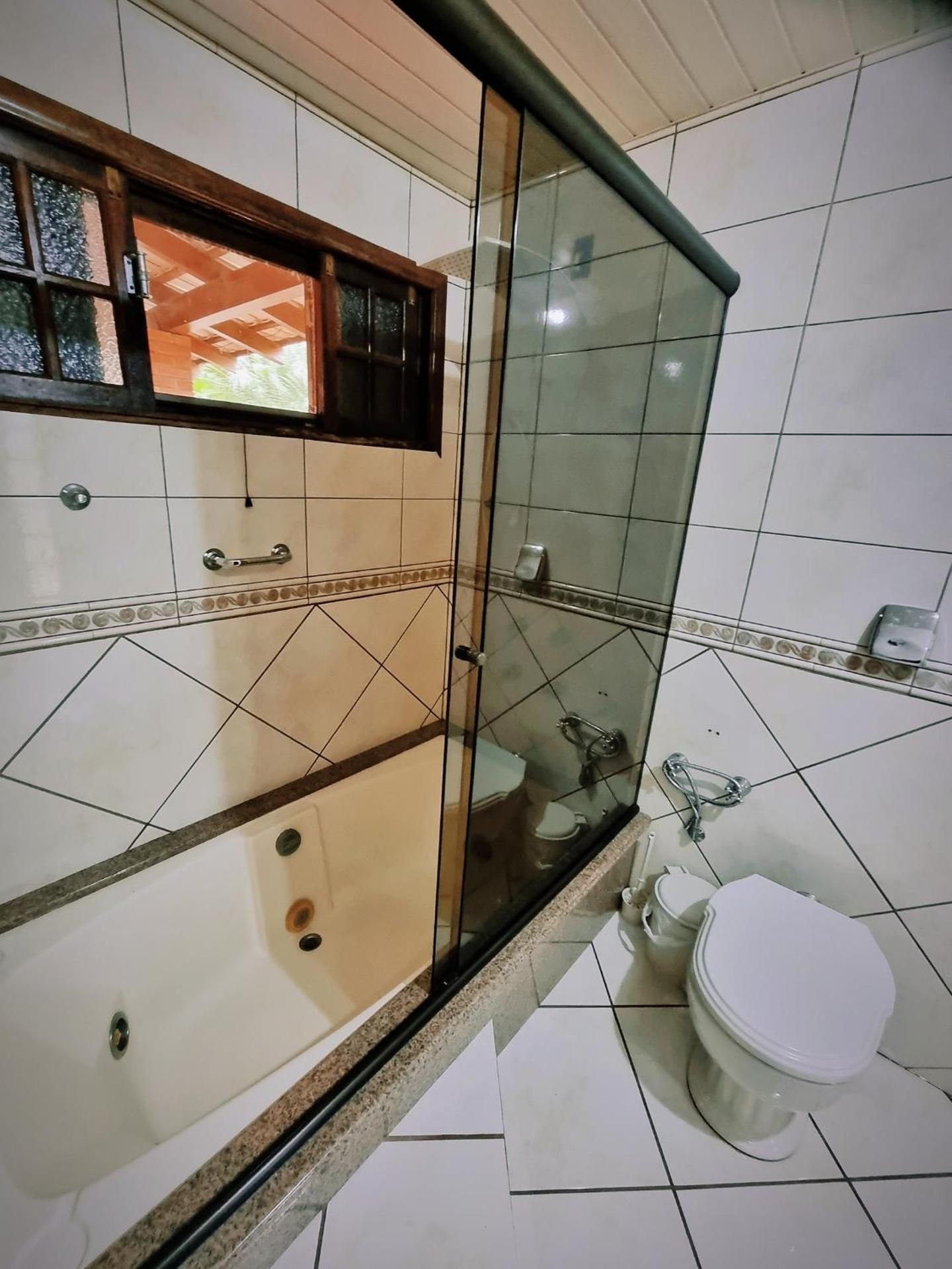 Deluxe Suite with Spa Bath