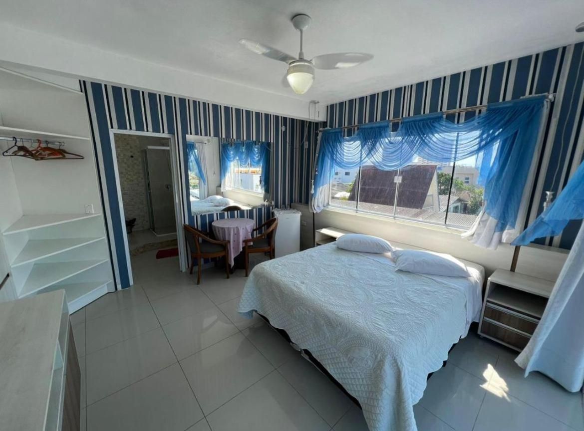 Deluxe Suite with Spa Bath