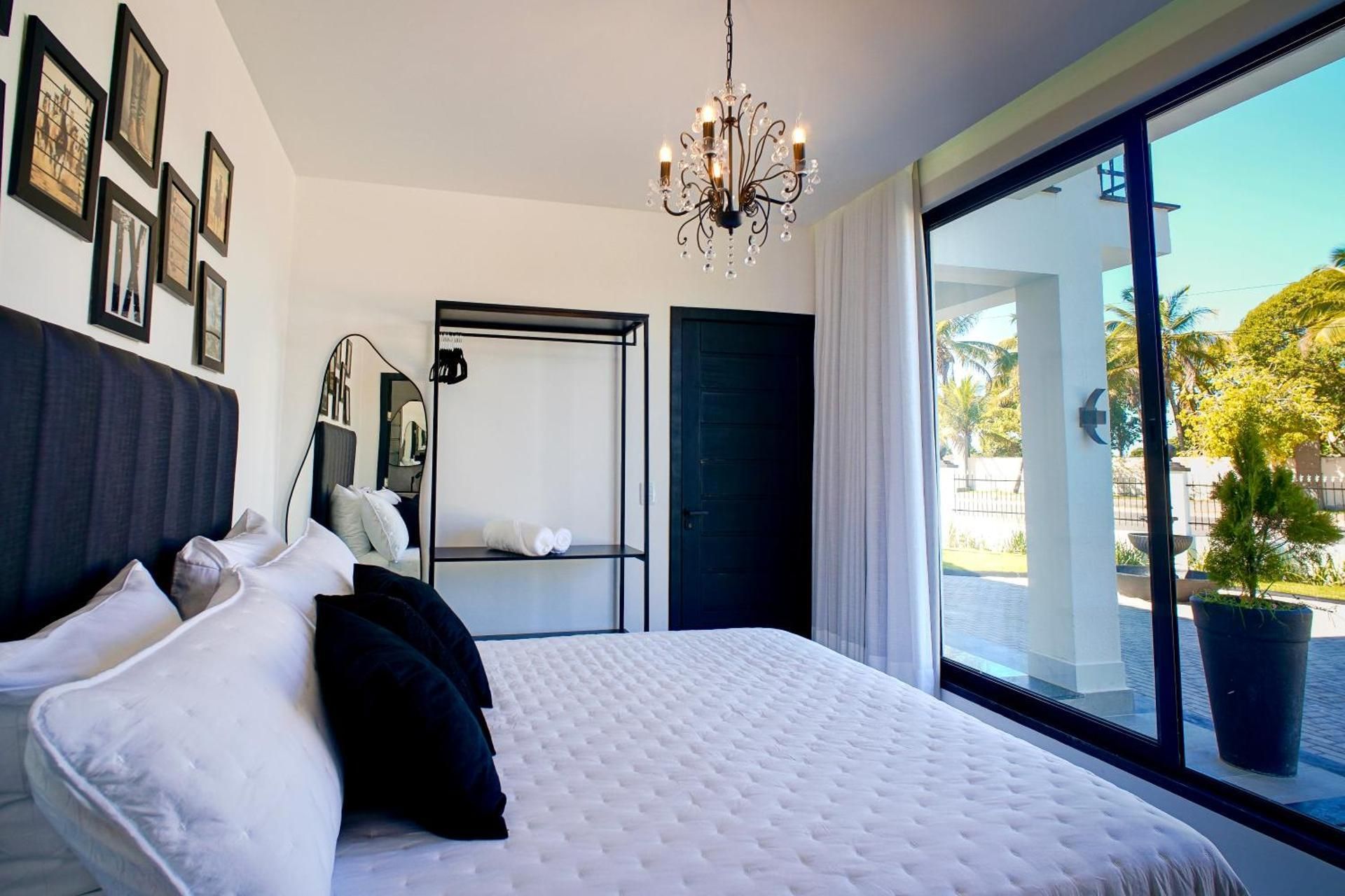 Suite with Garden View