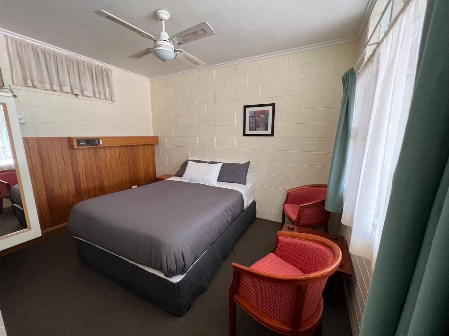 Queen Room