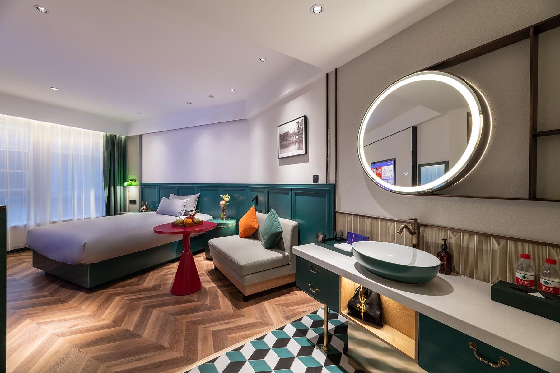 Xinxiang Deluxe Parent-child Room
