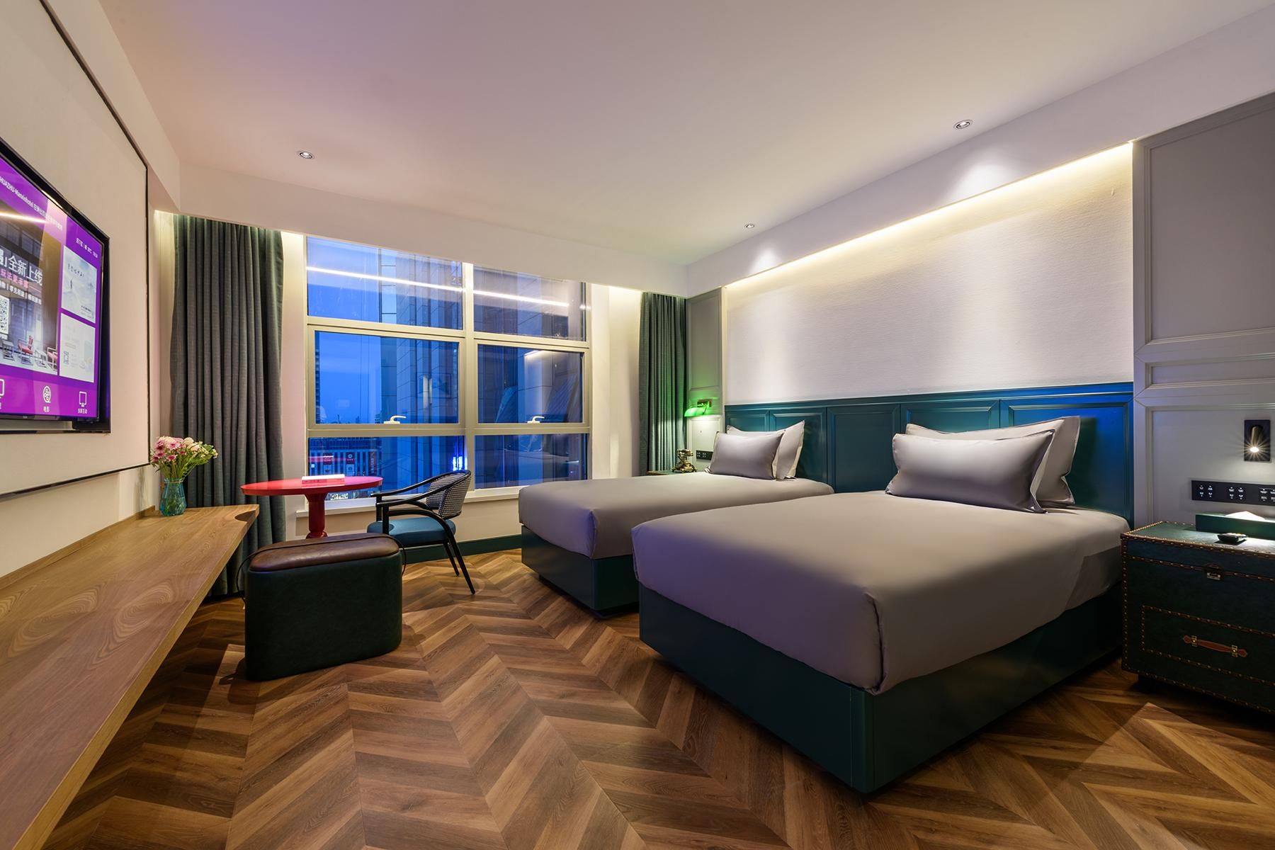 Huazhu - Xinyi Standard Room