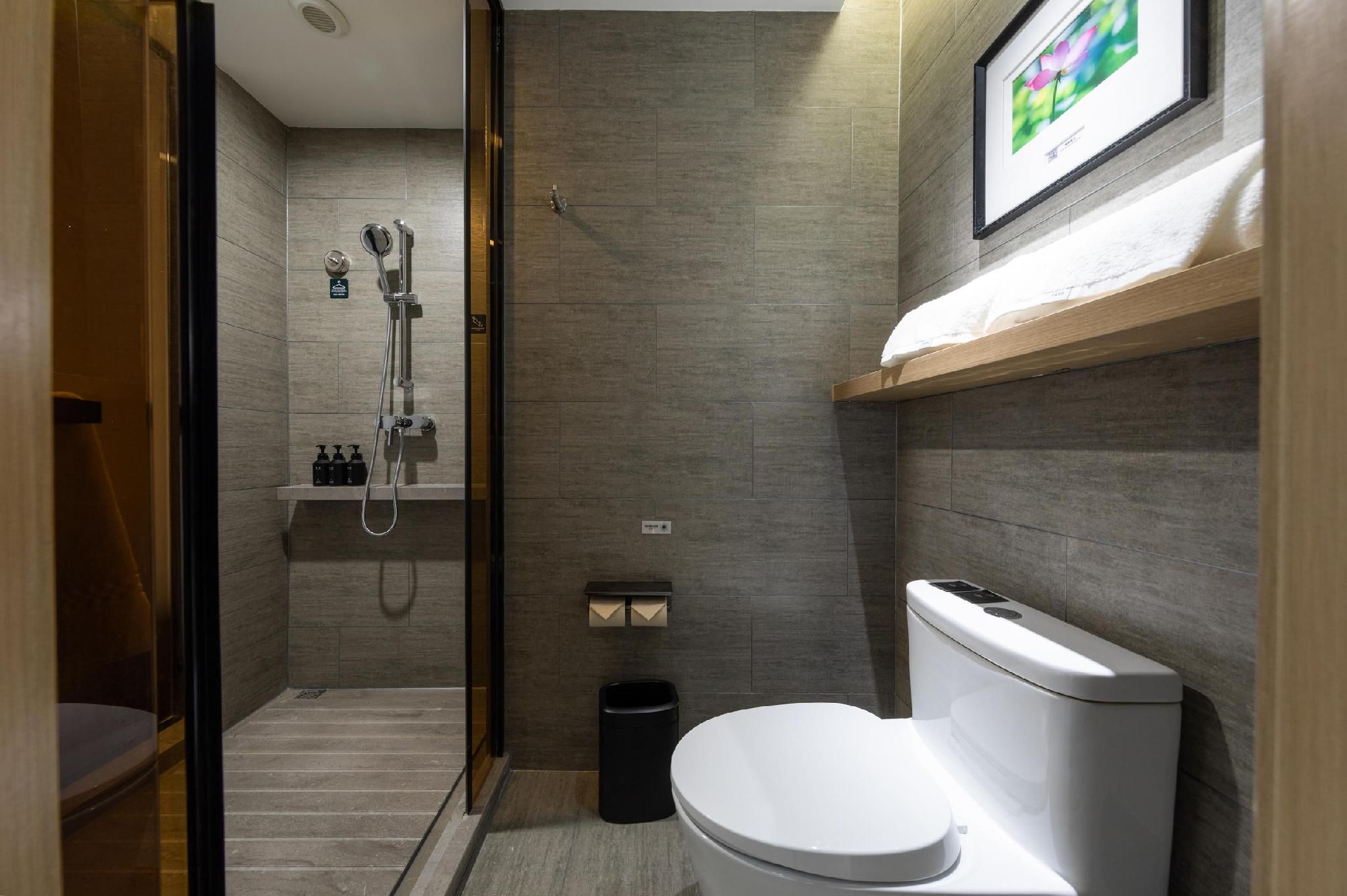 Executive room, Guest room, 1 Queen