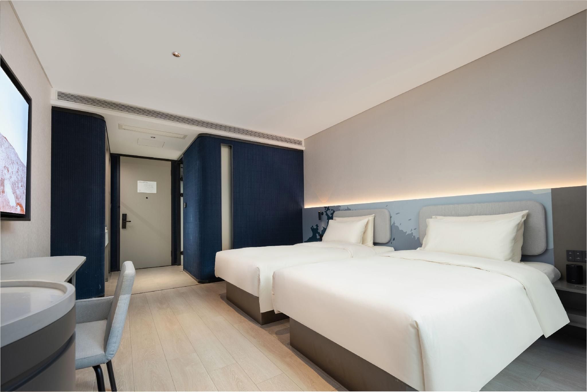 Light Twin Room