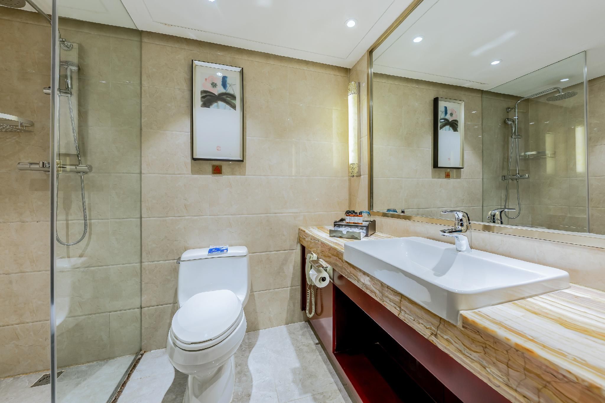 Deluxe Twin Lake View