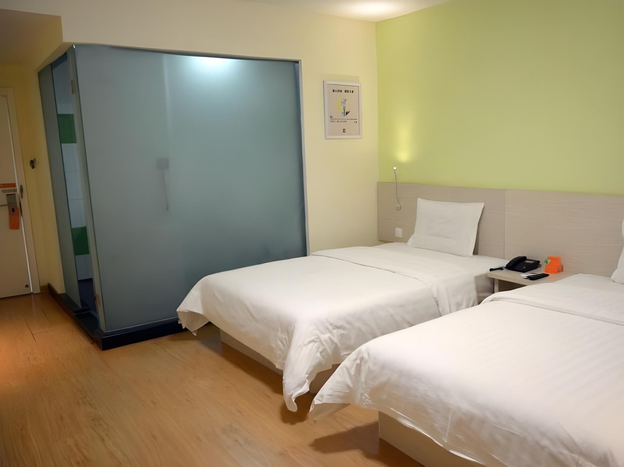 Corporate Twin, Guest room, 2 Twin/Single Bed(s), City view
