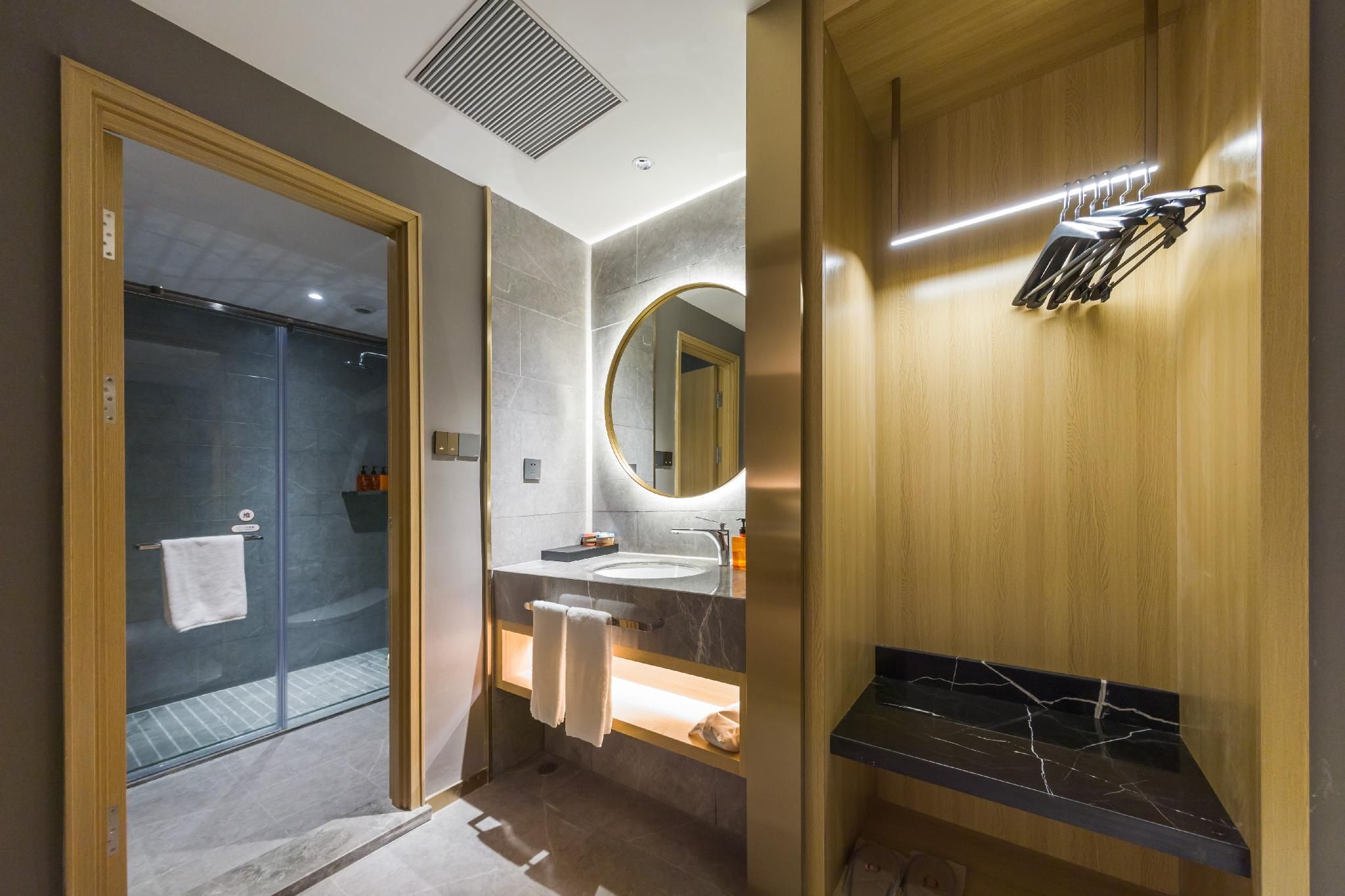 Huazhu - Yueruo Liujin Superior 1 Bed Room