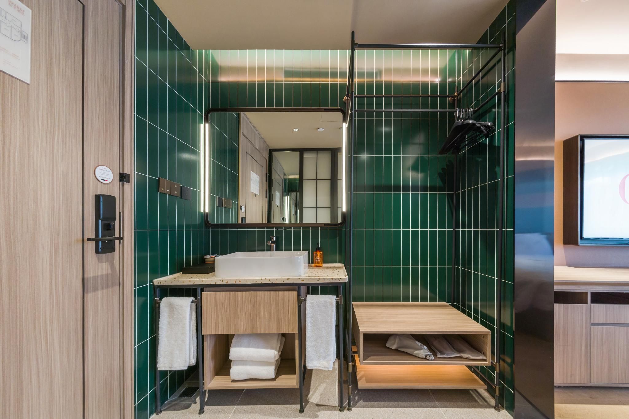 Huazhu - California Sunshine 1 Bed Room