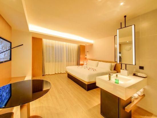 Madison Hotel Jinan CBD Gaoxin Wanda Plaza Huazhu - Room With Bed 2