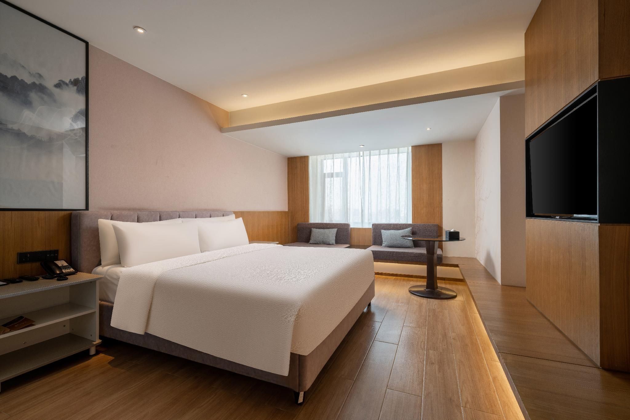 Huazhu - Executive Bed Room
