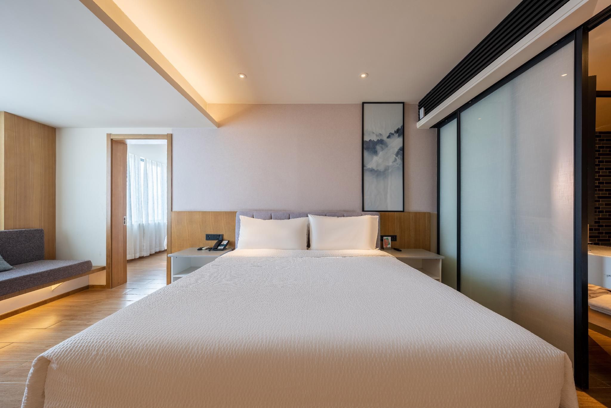 Huazhu - Deluxe Family Suite