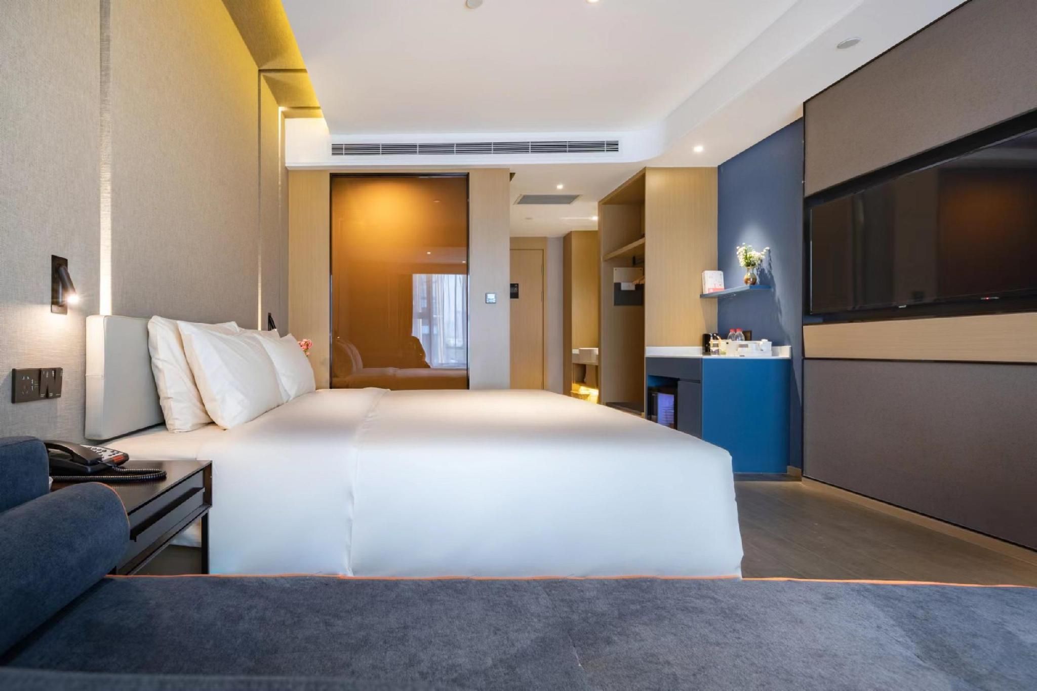 Executive room, Guest room, 1 Queen