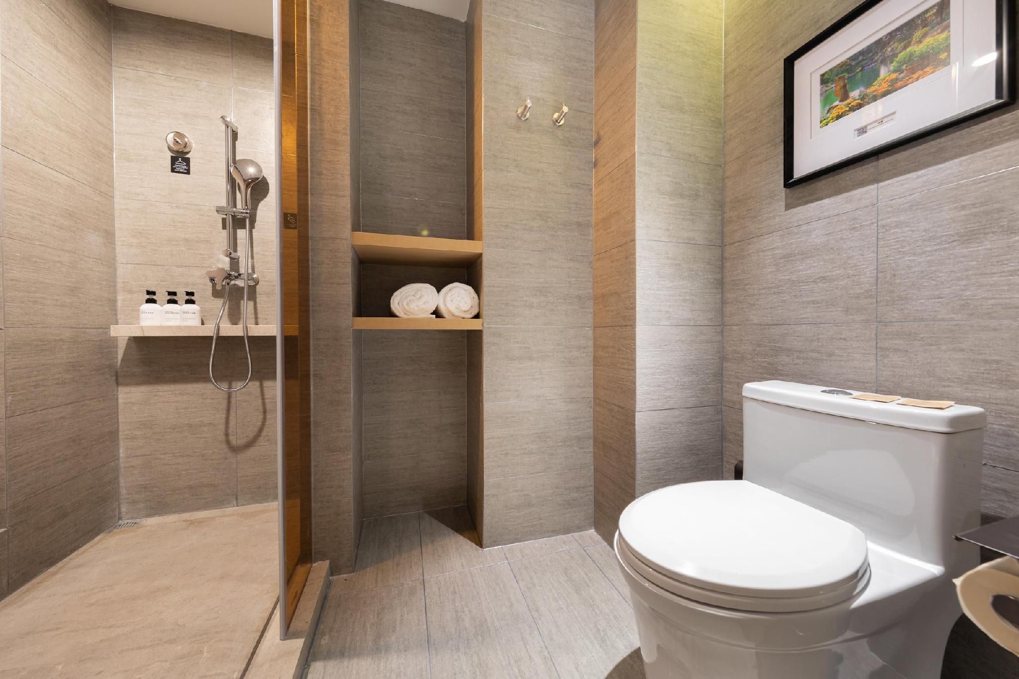 Executive room, Guest room, 1 Queen