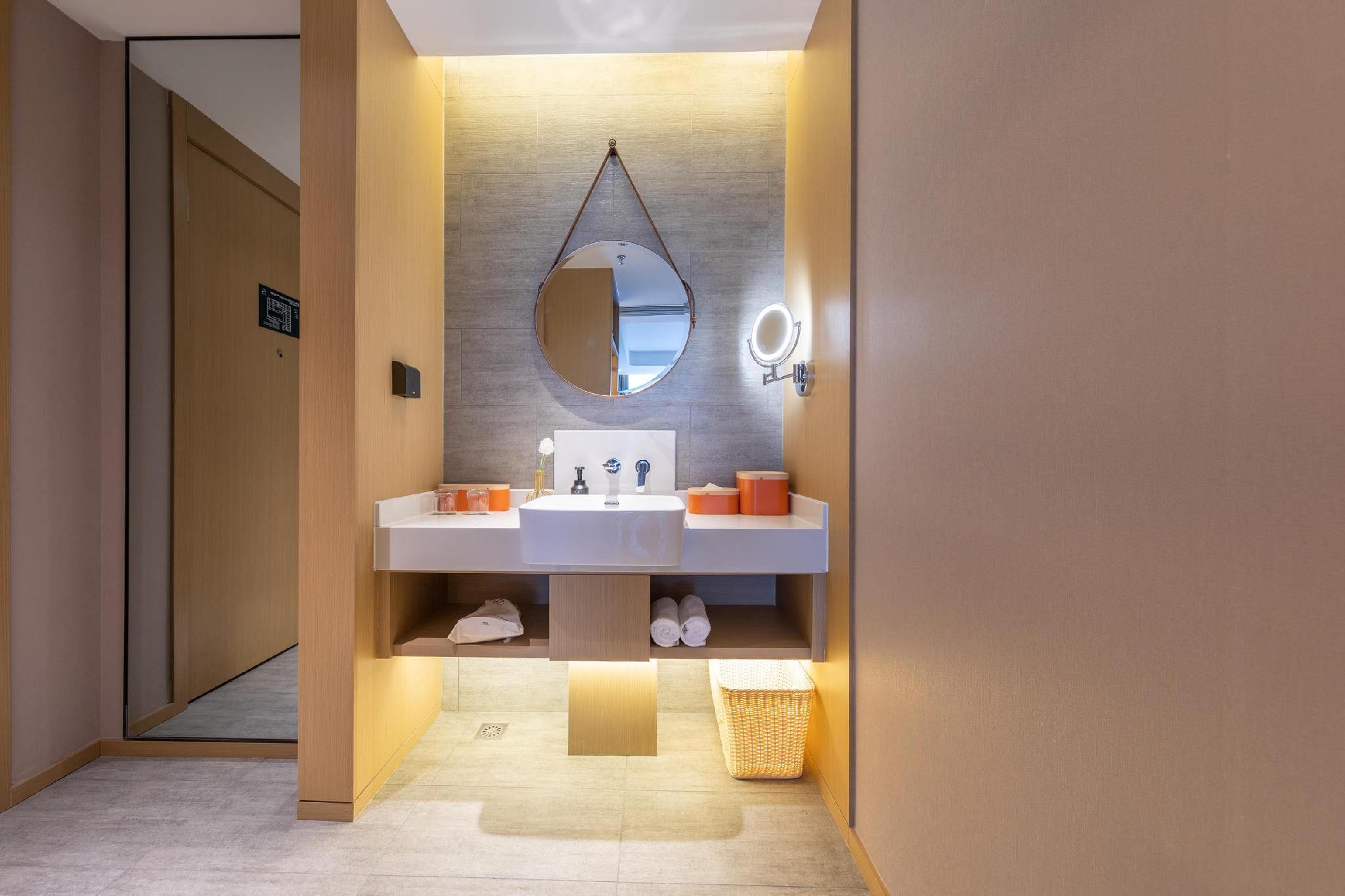 Executive room, Guest room, 1 Queen