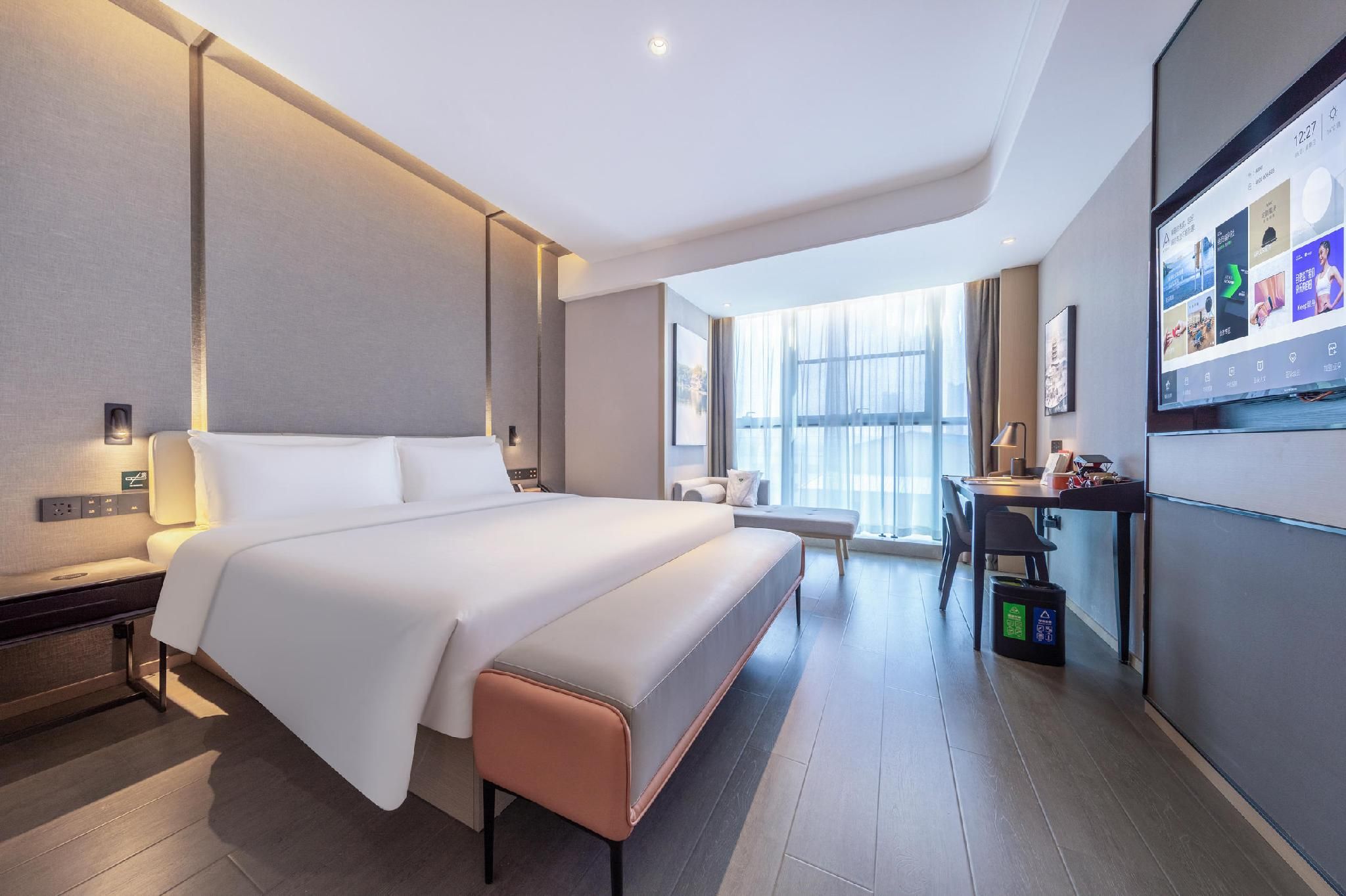 Executive room, Guest room, 1 Queen