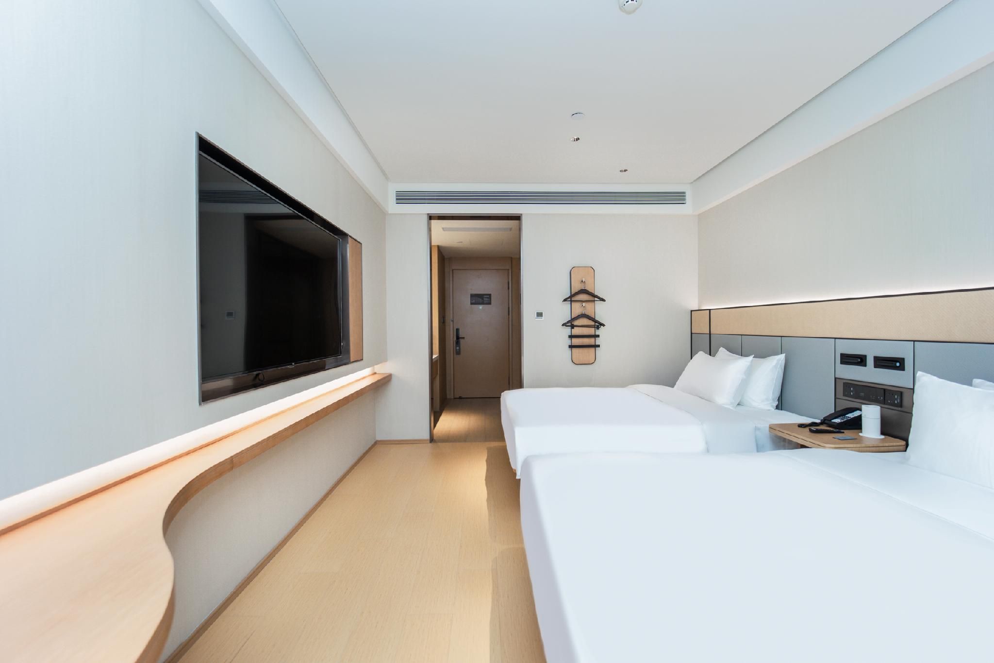Huazhu - Business Twin Room