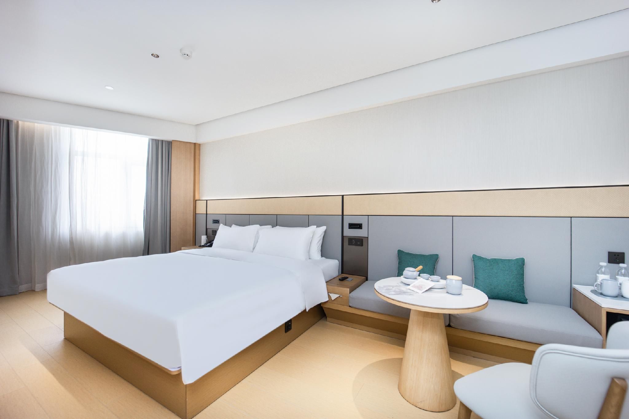 Huazhu - Business Bed Room