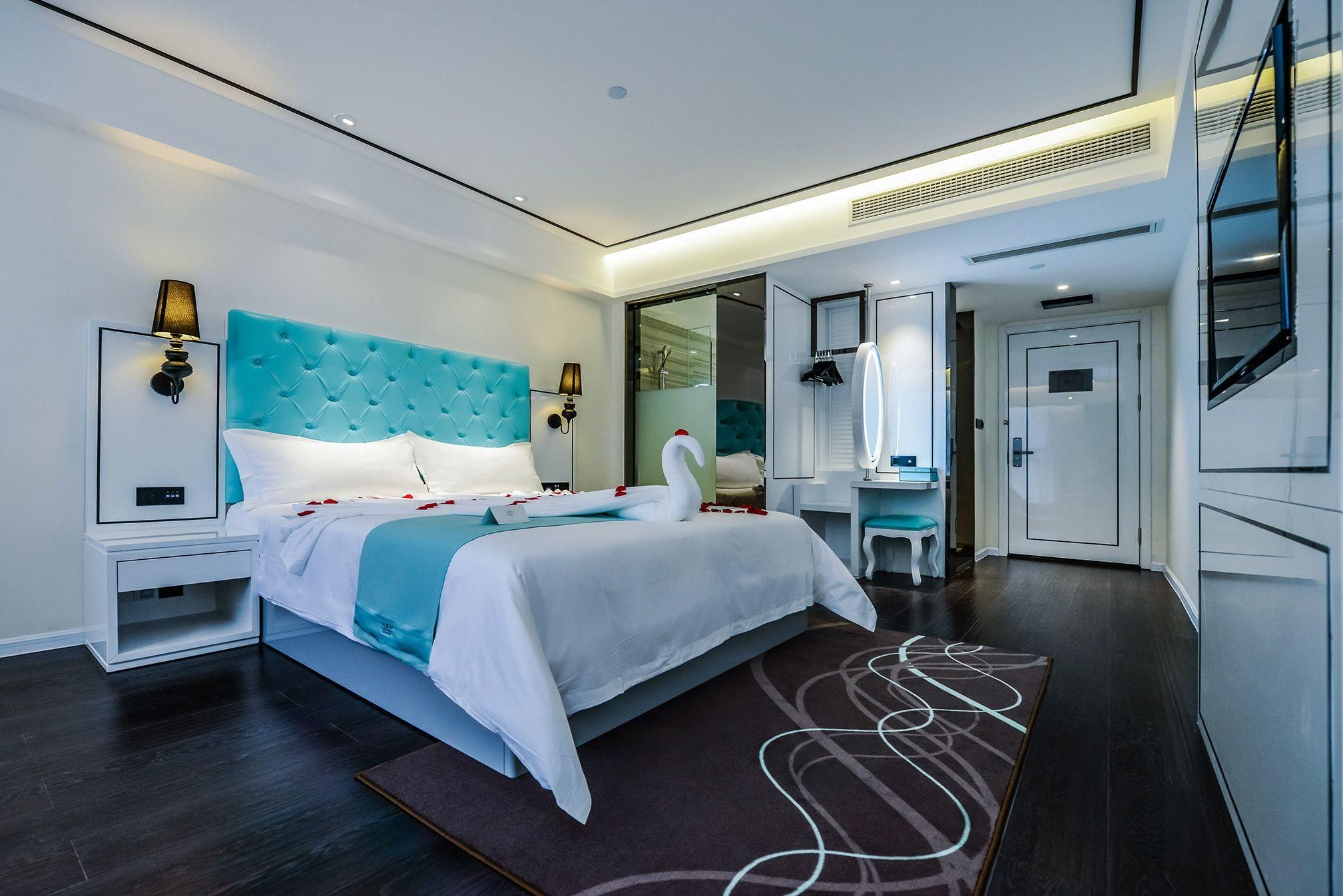 Xana - Deluxe Bed Room