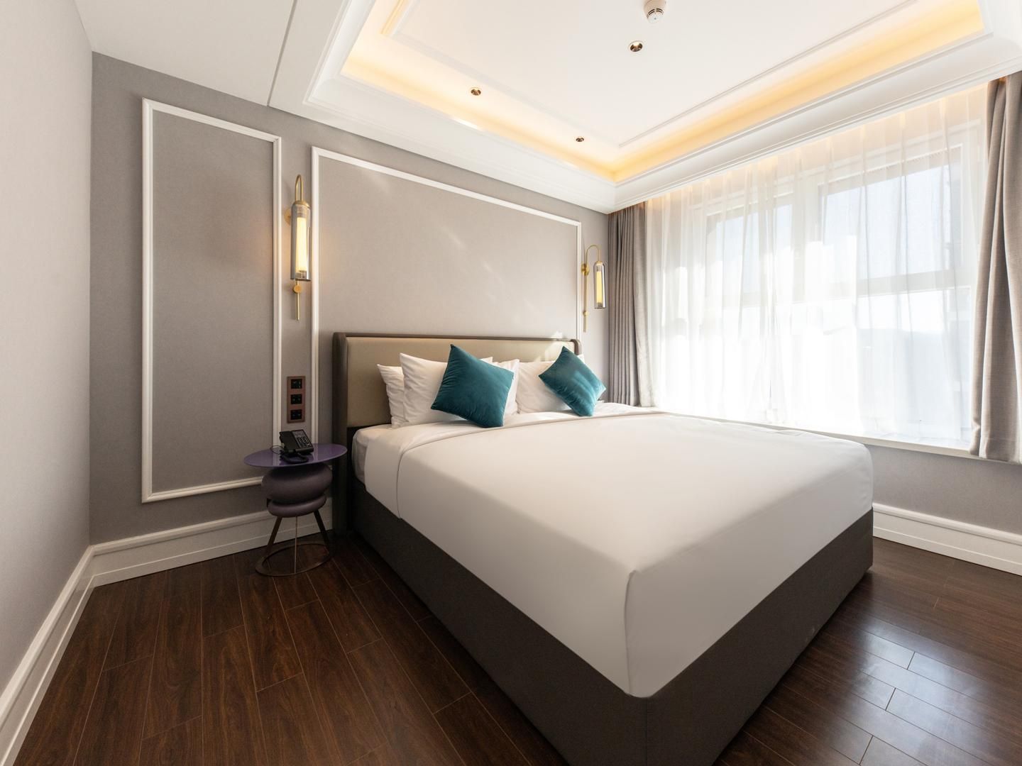 Huazhu - Room With Bed