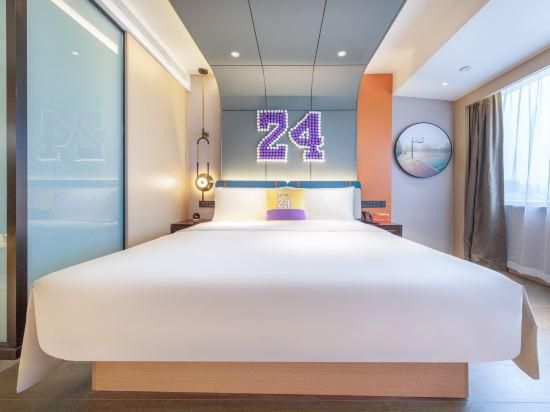 Double Room with Theme