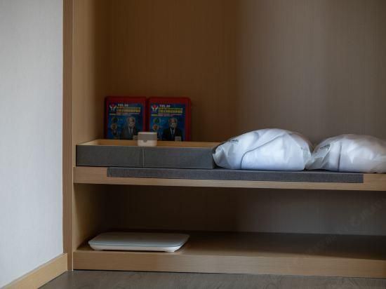 Executive room, Guest room, 1 Queen