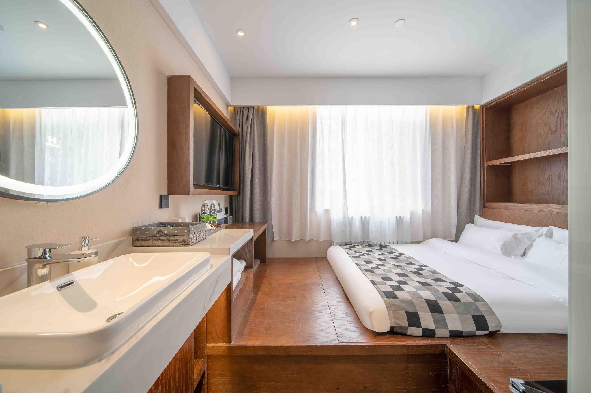 Yaju Compartment Room