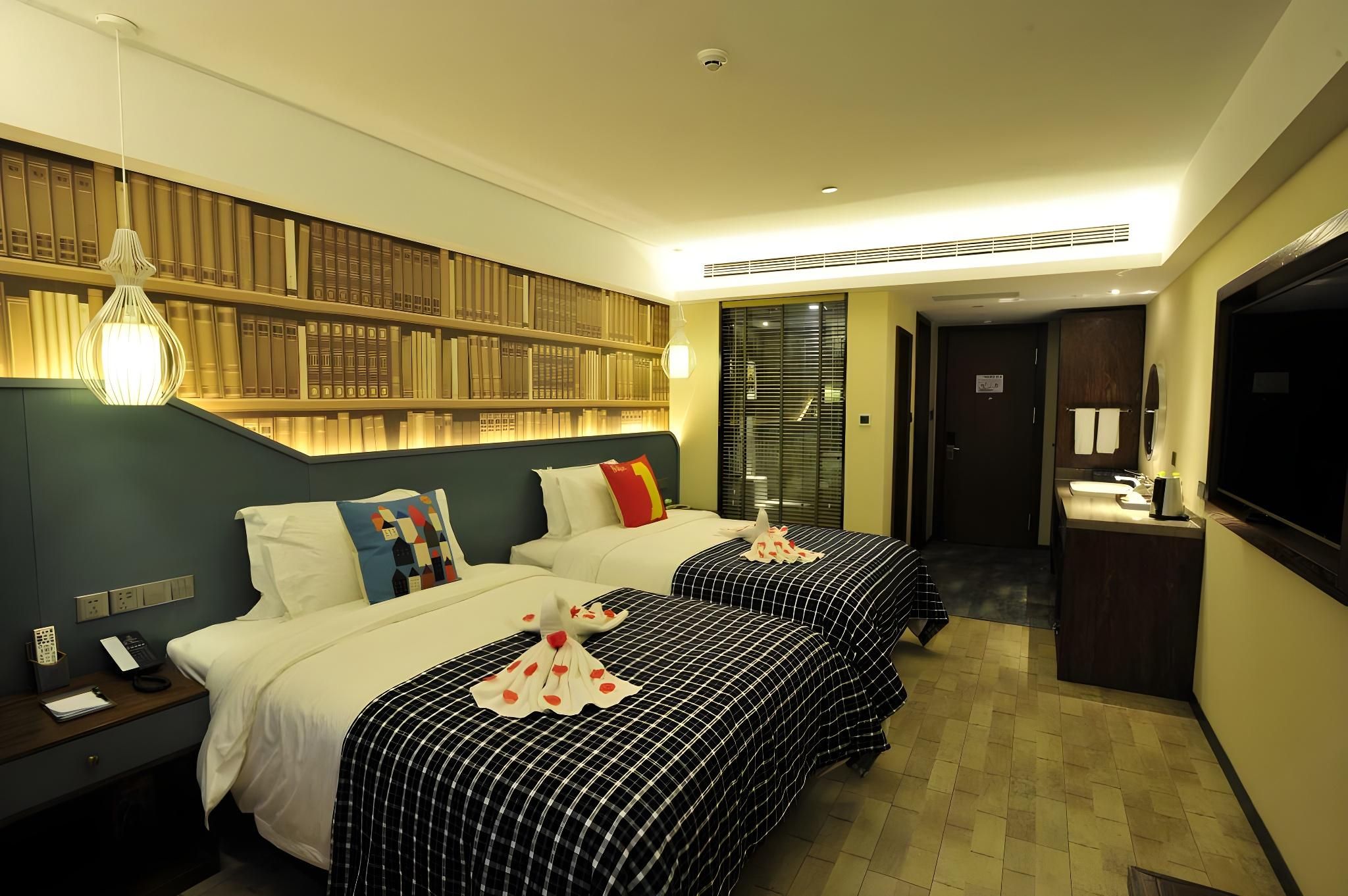 Yinglun Business Twin Room