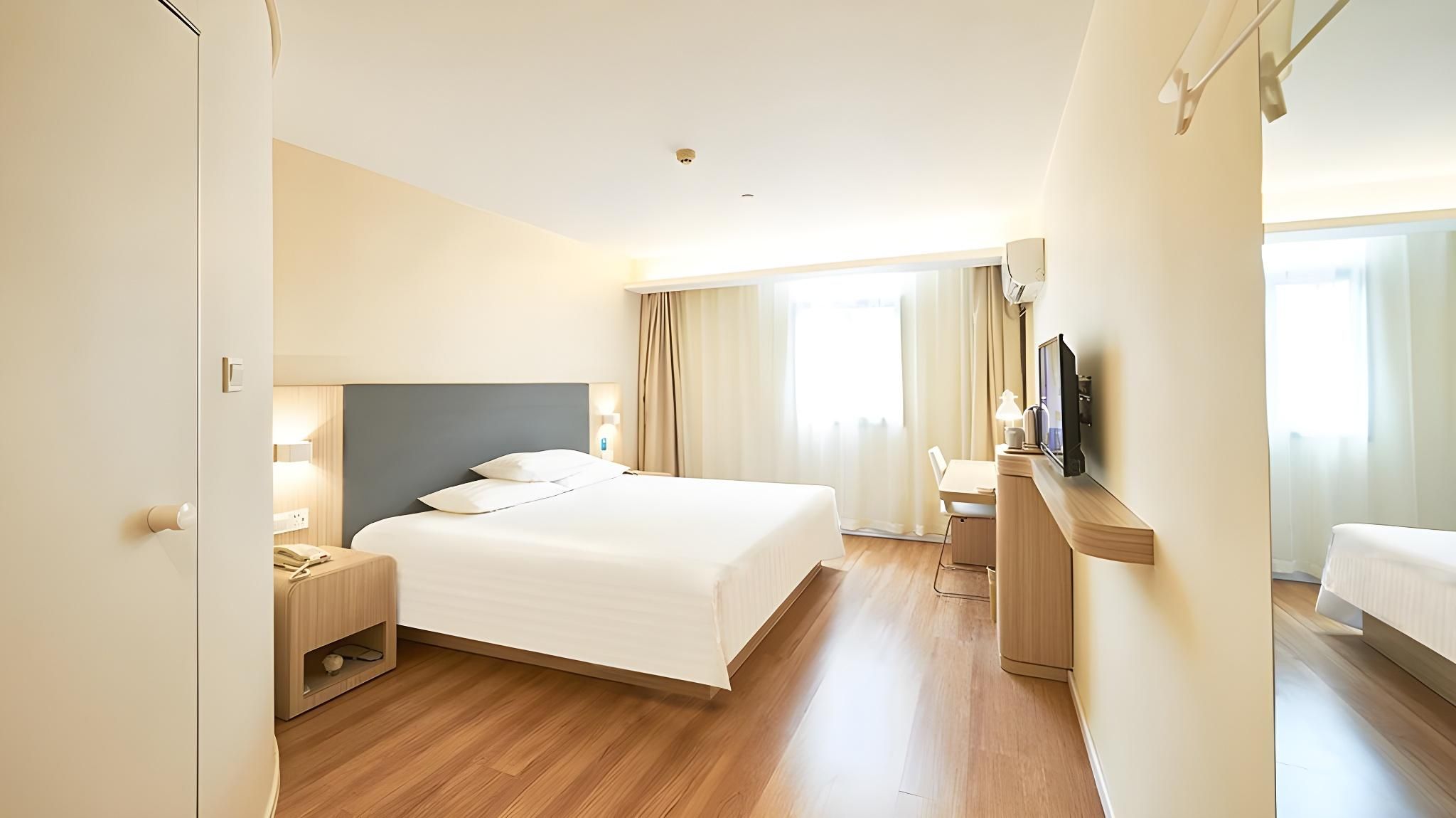 0a9a4be0e2d247e3f15117358ea34e7c