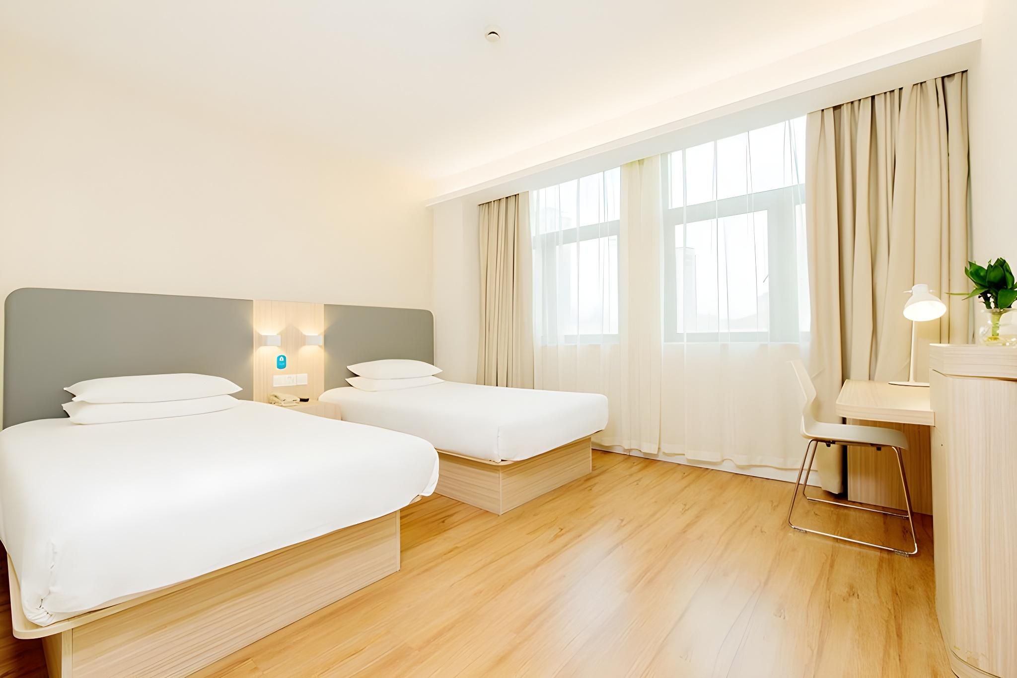 Huazhu - Business Twin Room