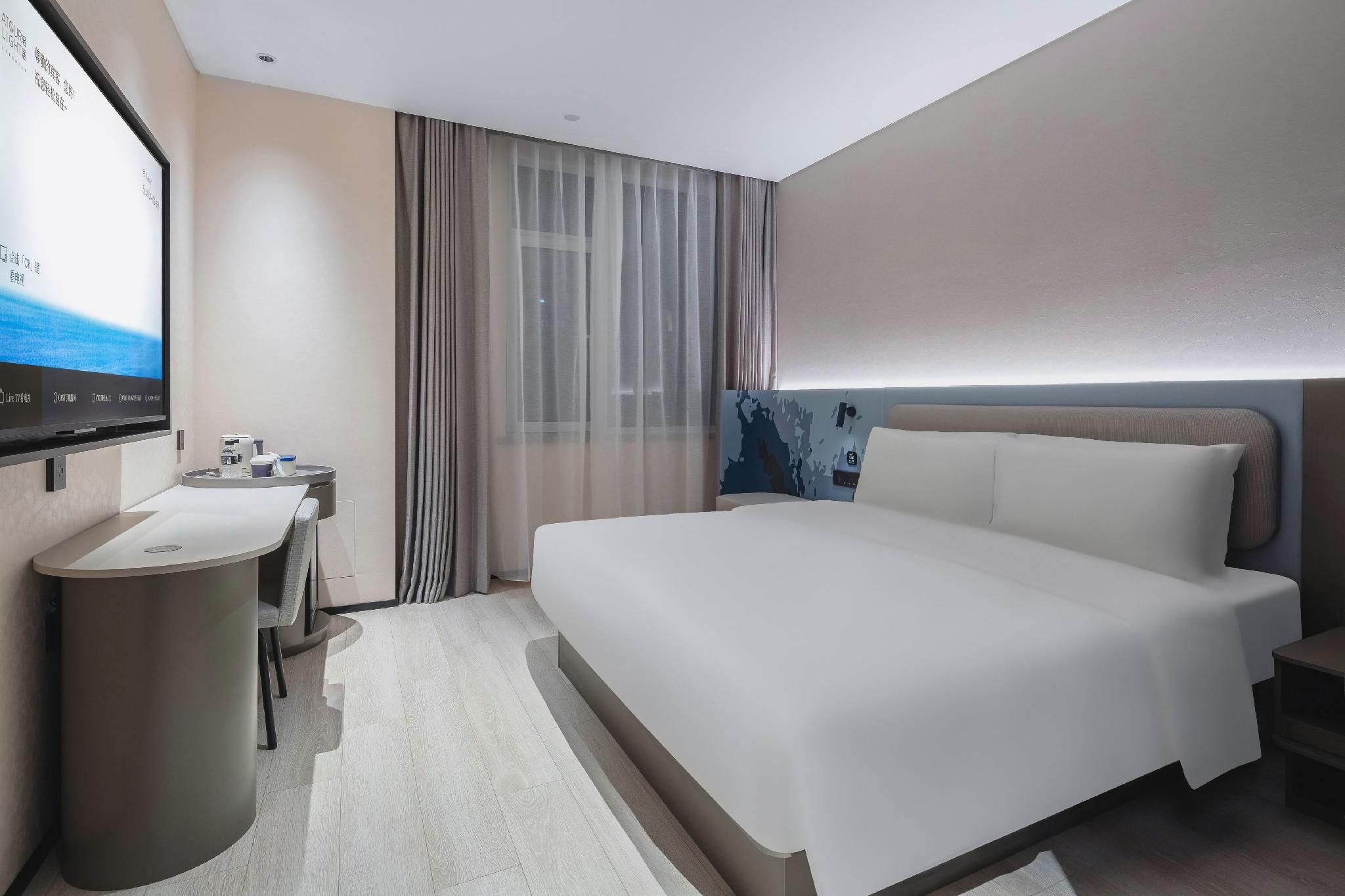 Select King Room