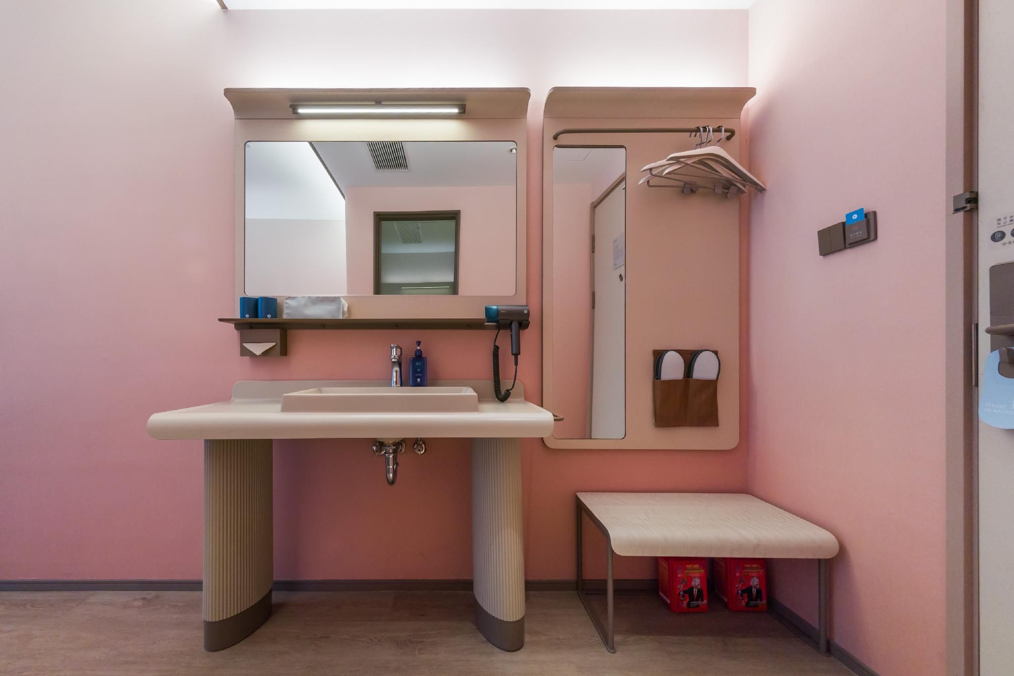 Huazhu - Twin Room