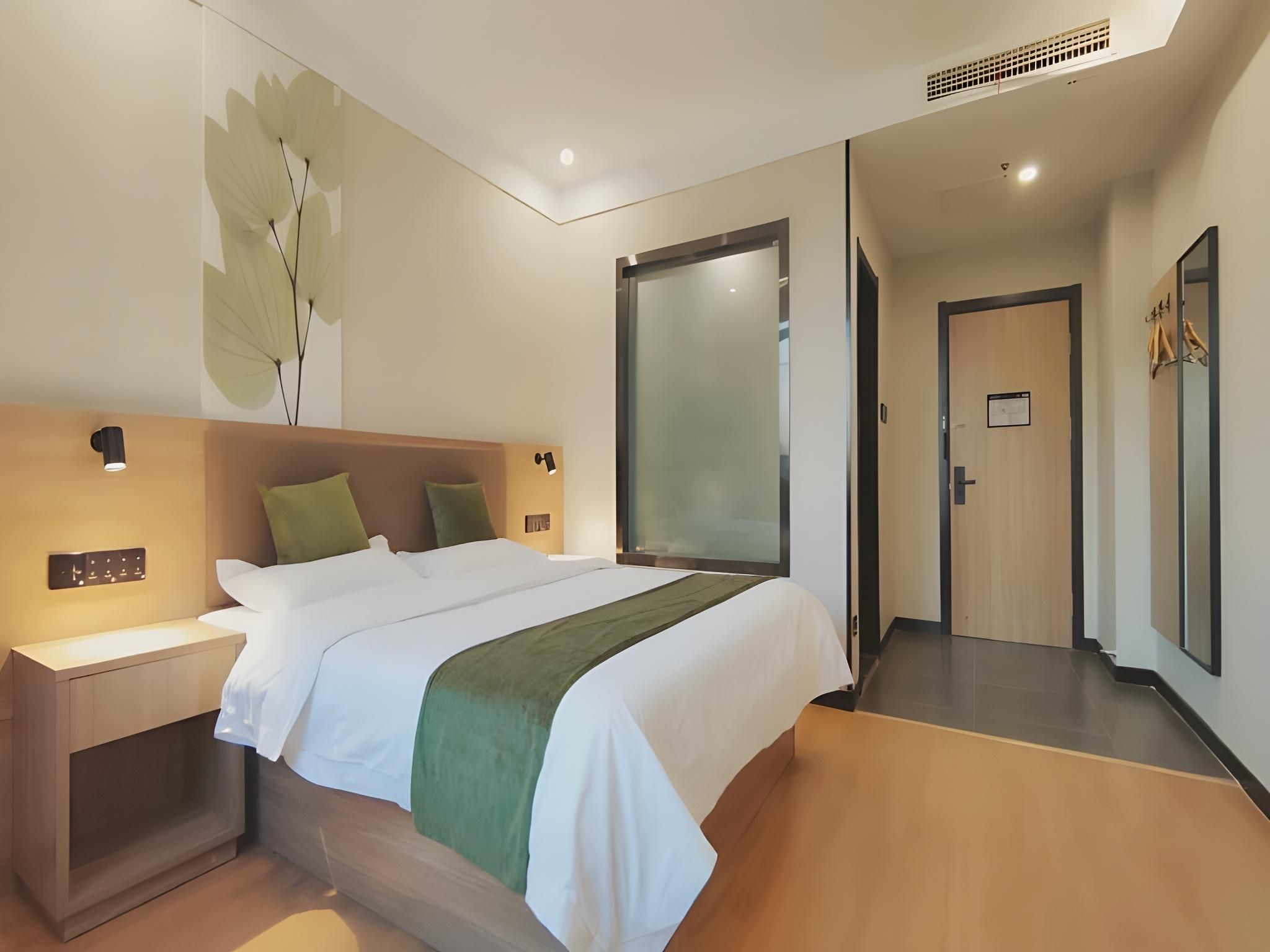 GRT - Special Offer Hotel Queen Room