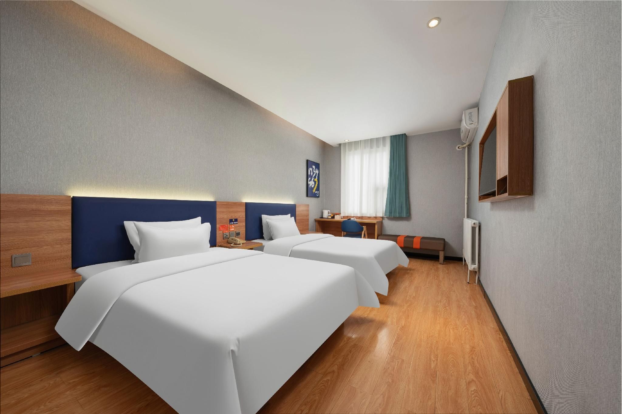 Featured Twin Room