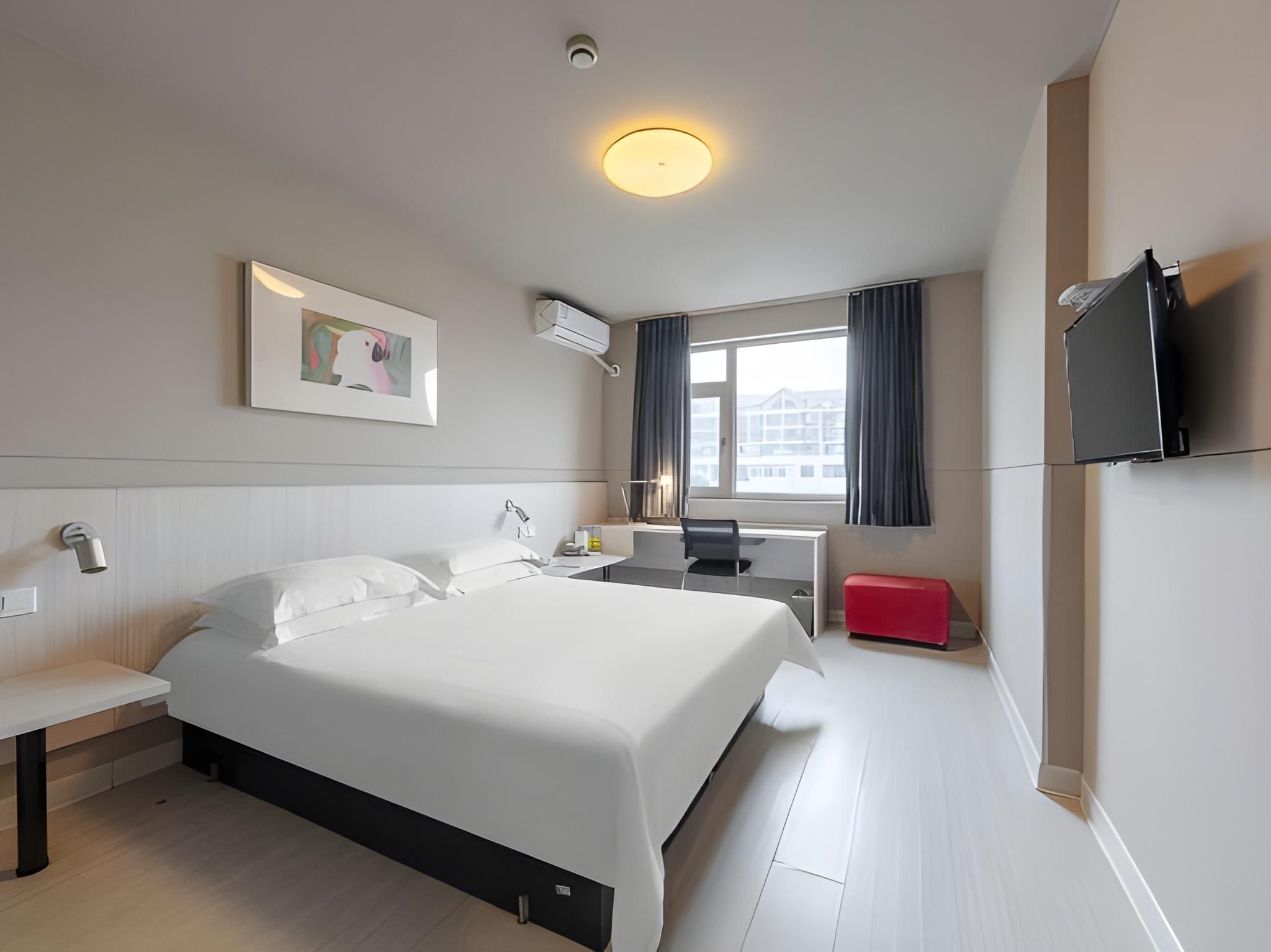 WH - Standard 1 Bed, Visual Theme