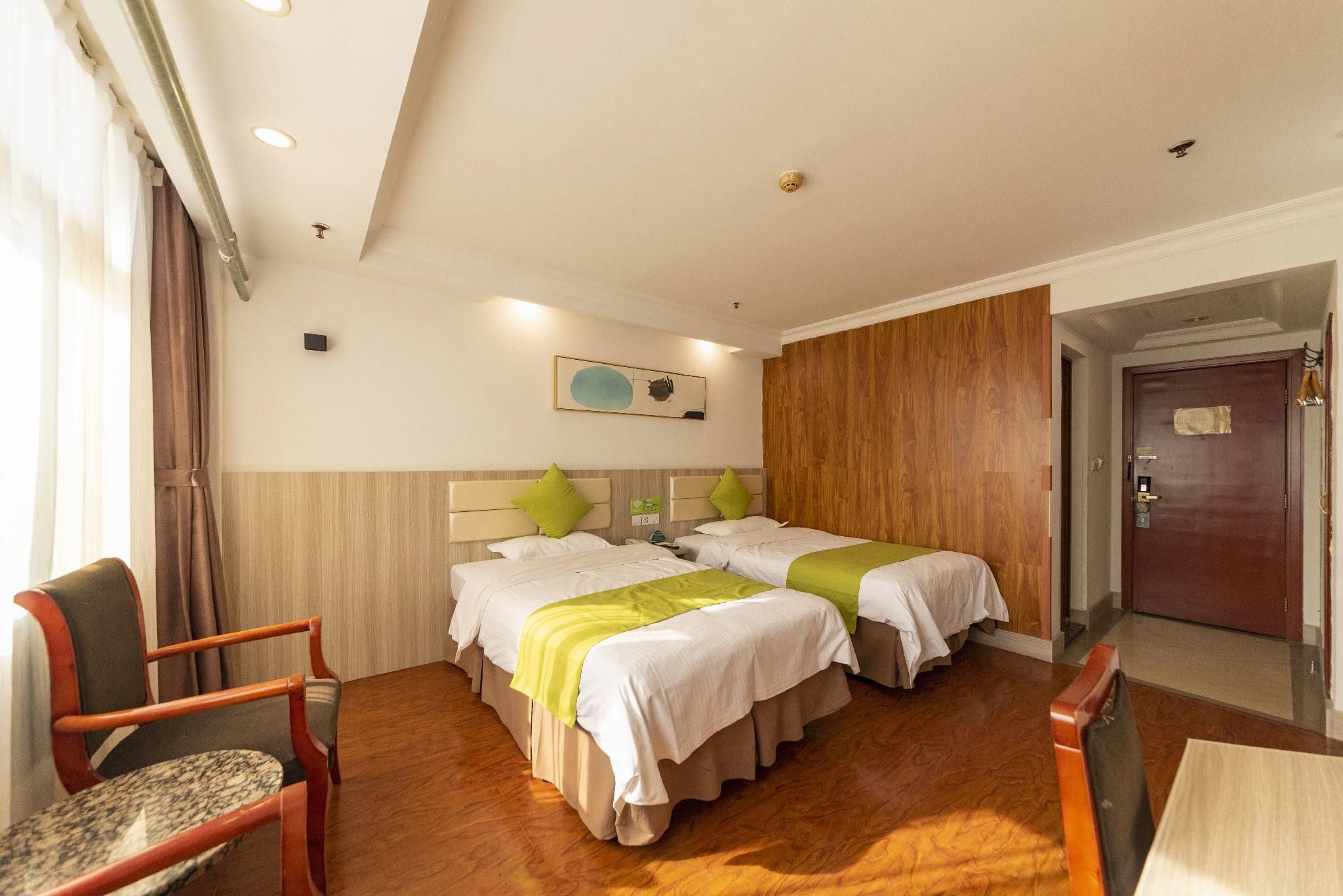 Twin Business Room