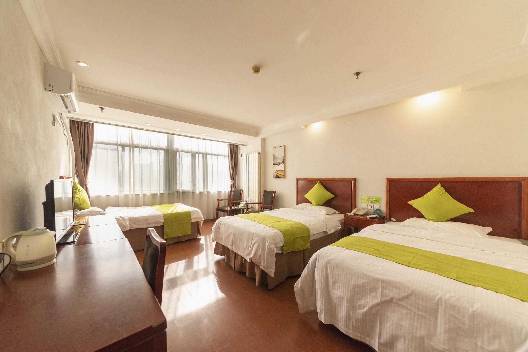 Comfort Triple Room