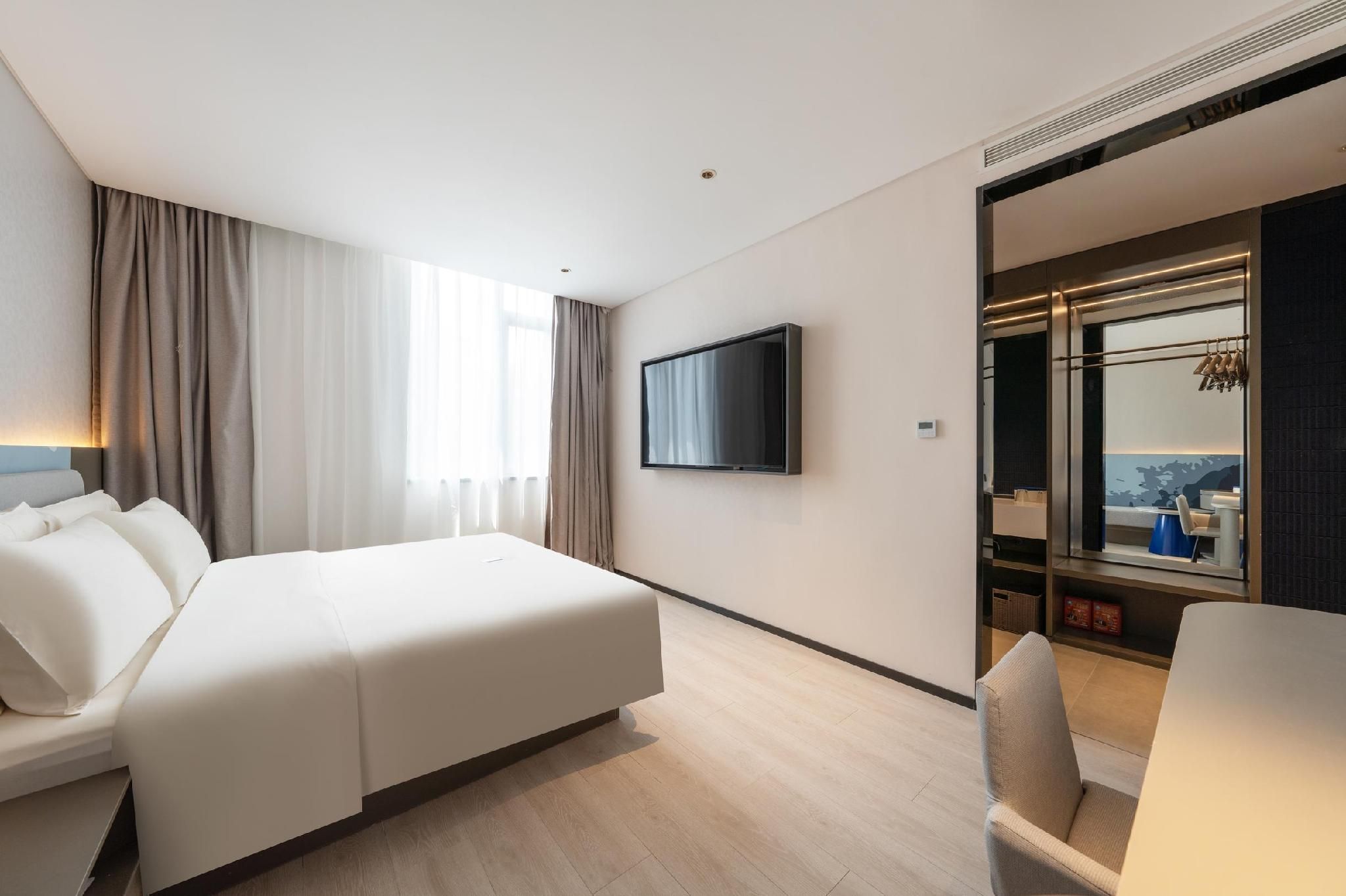 Atour Light Hotel Jinan Old Commercial Port Jing San Road Comfort Queen Room