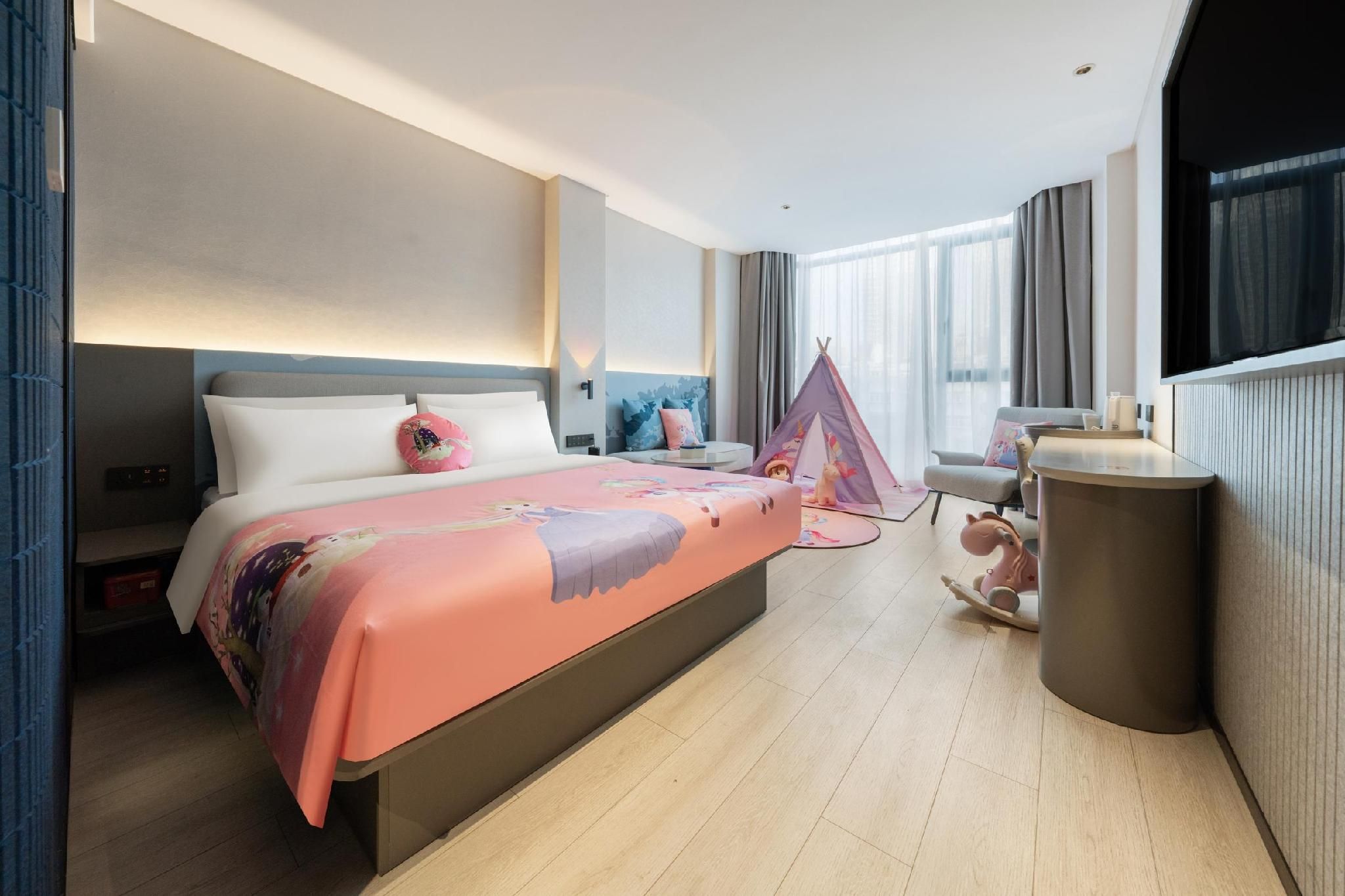 Superior Family Kids Queen Room
