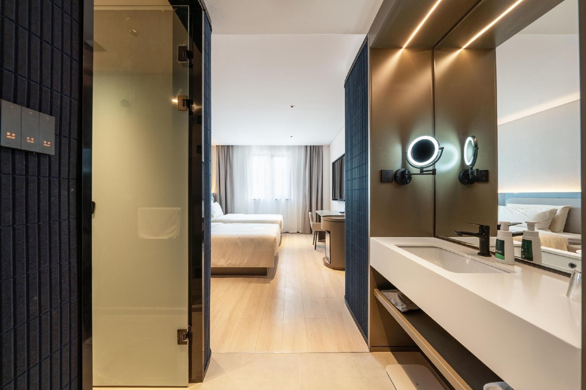 Standard Twin Bed Room