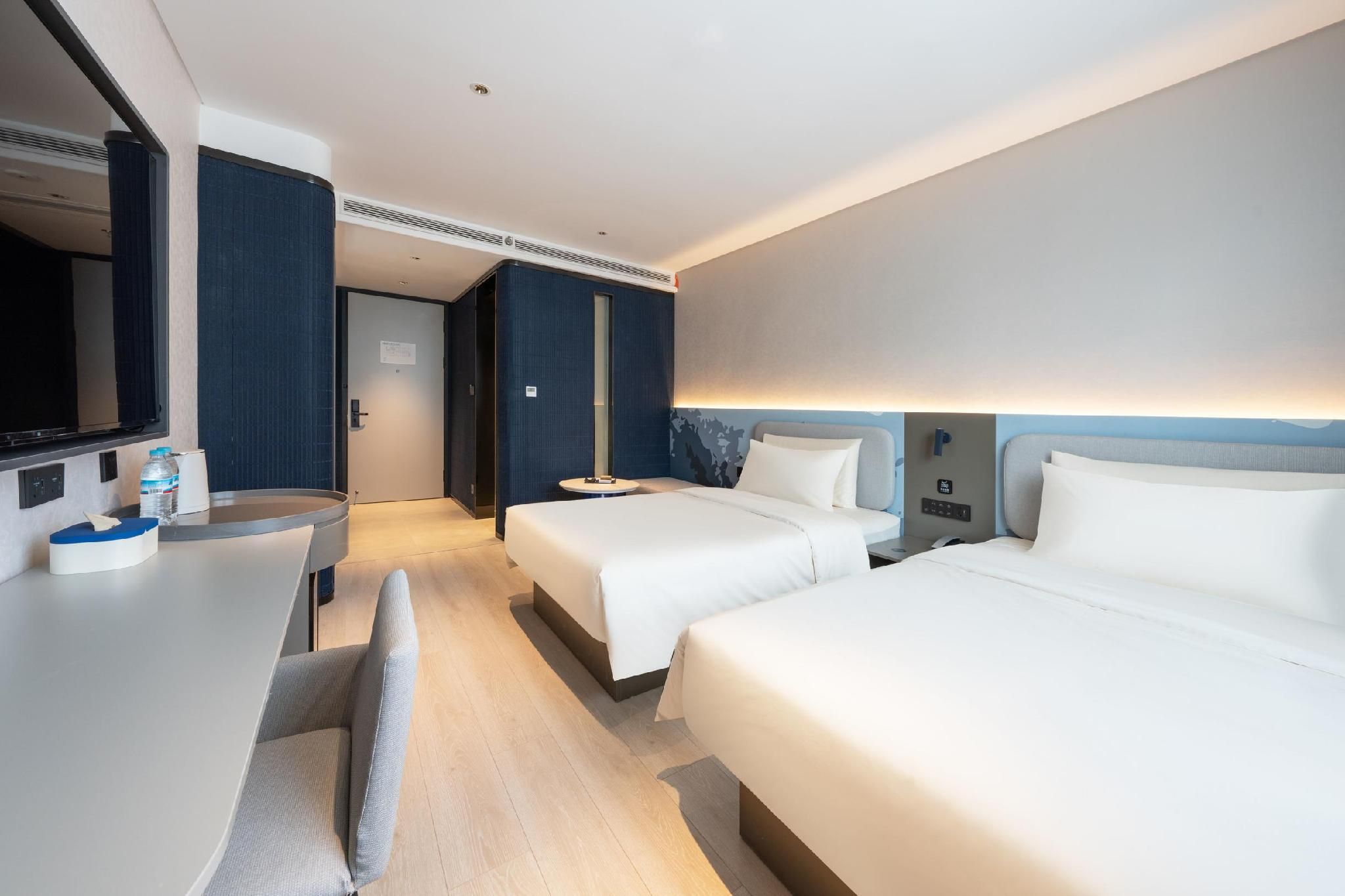 Standard Twin Bed Room