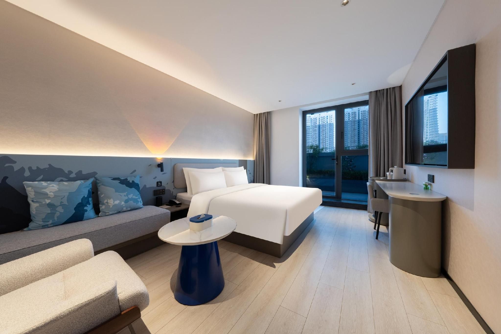Atour - Superior 1 Bed Room with Garden View