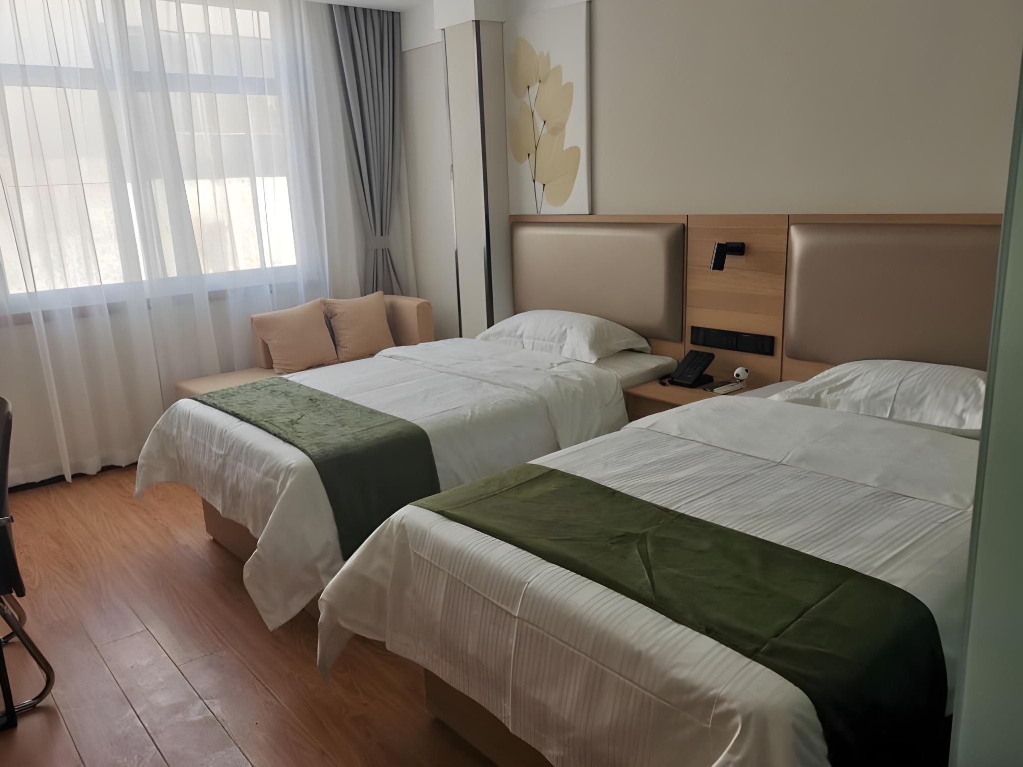 2 Bed Twin Superior Room