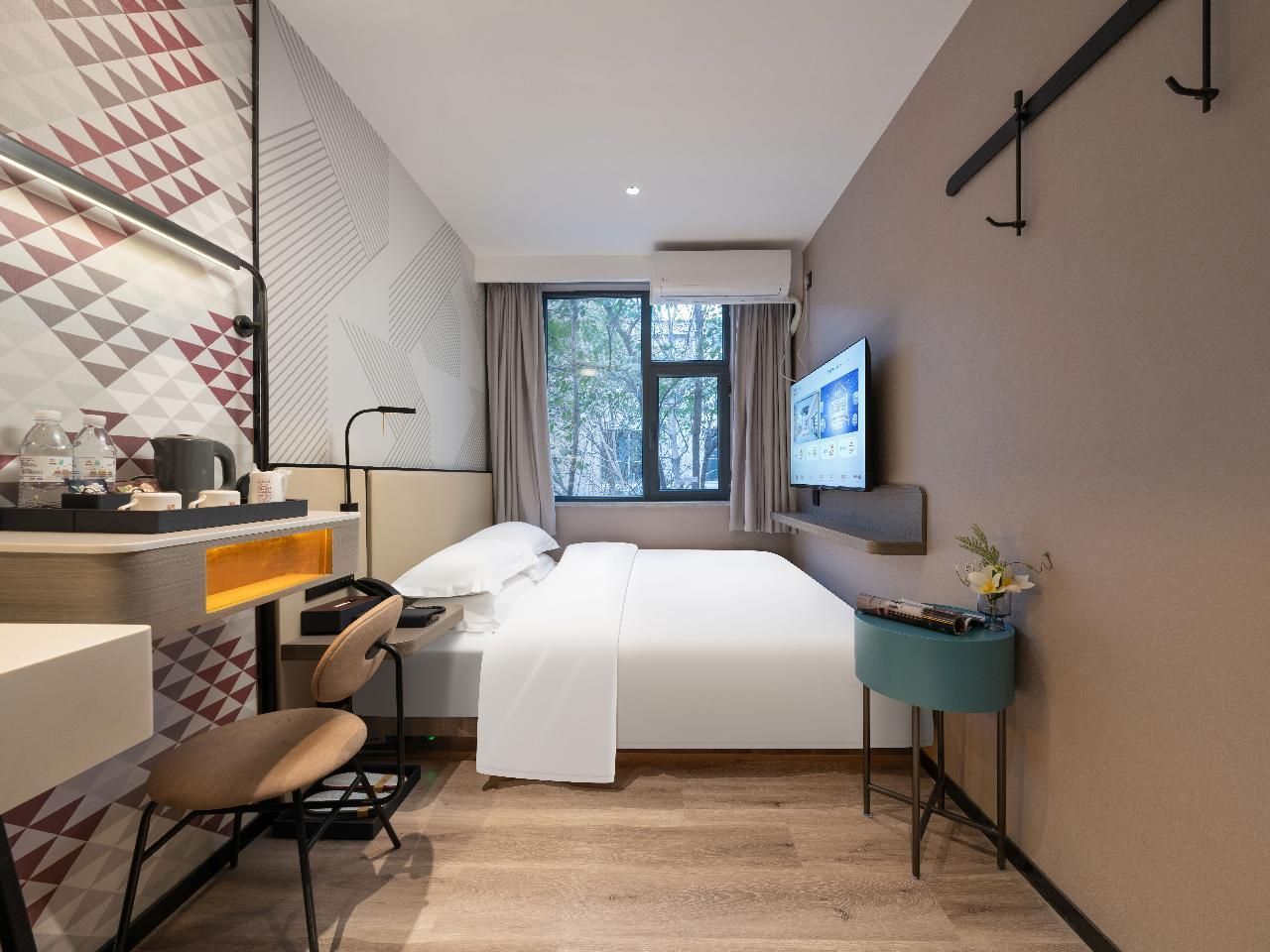 Comfort King Room